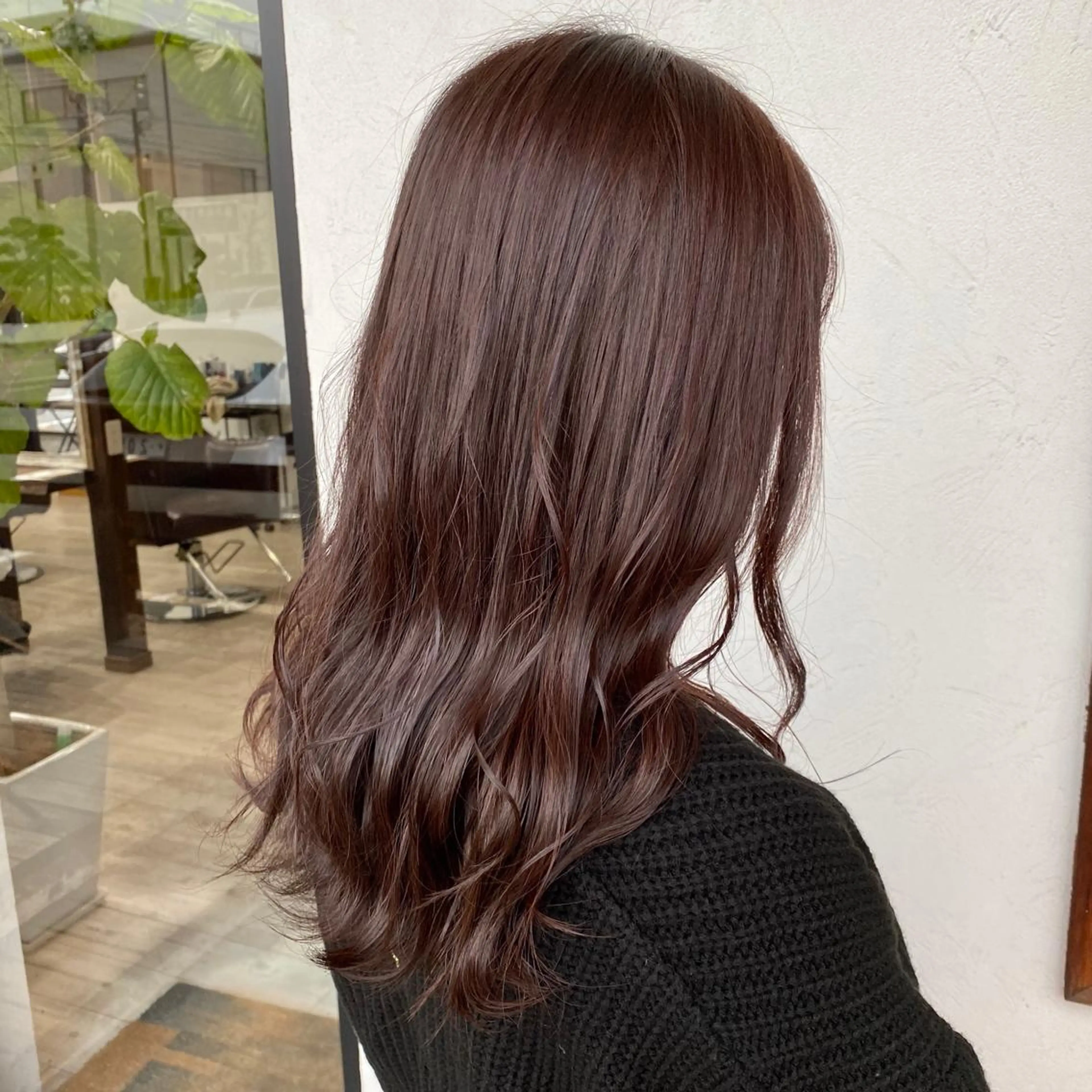 セミロング 成瀬 千佳のヘアスタイル