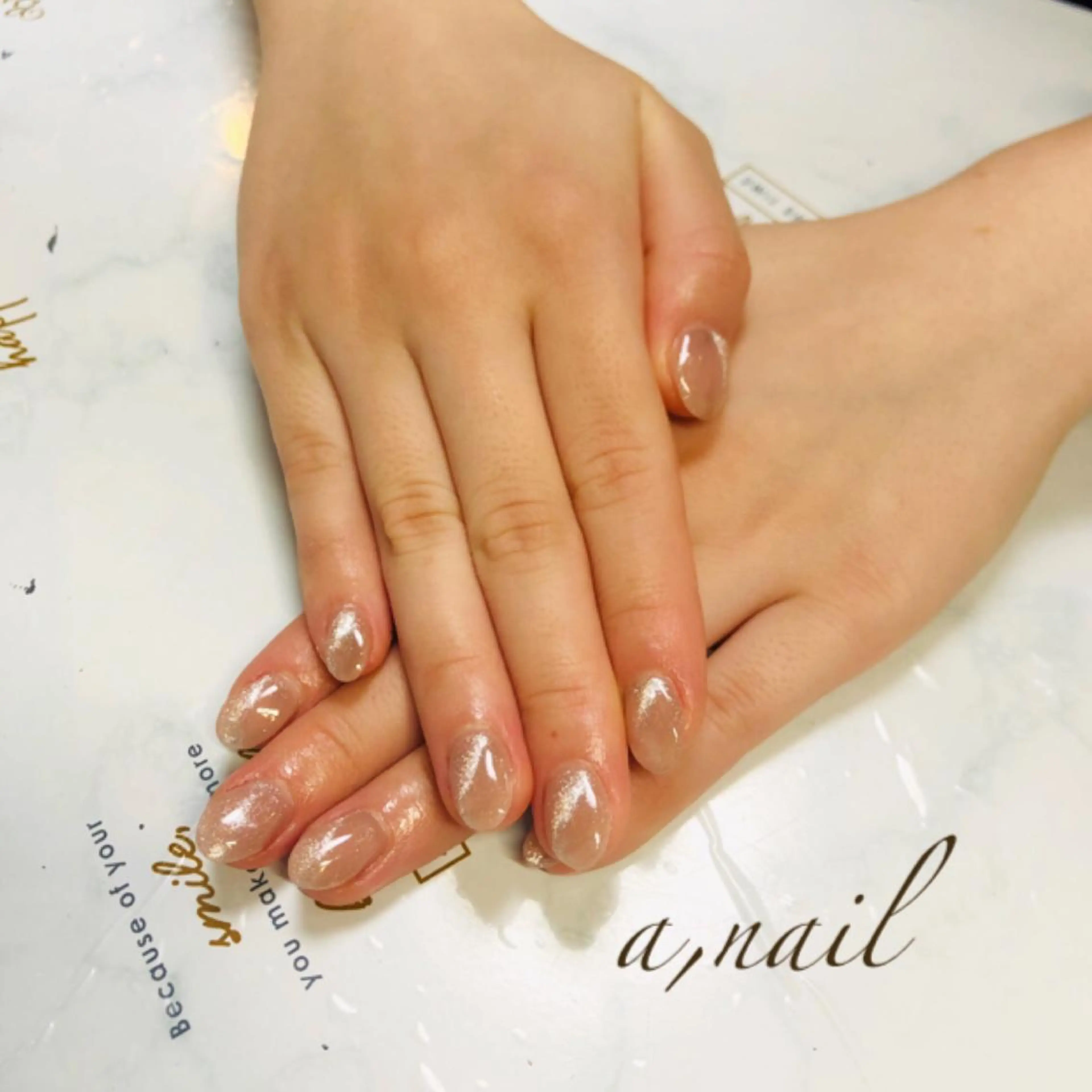 ネイル フットネイル ジェルネイル グラデーション ラメ(グリッター) ラメグラデーション ハンドネイル ネイルサロン エーネイルのネイルデザイン