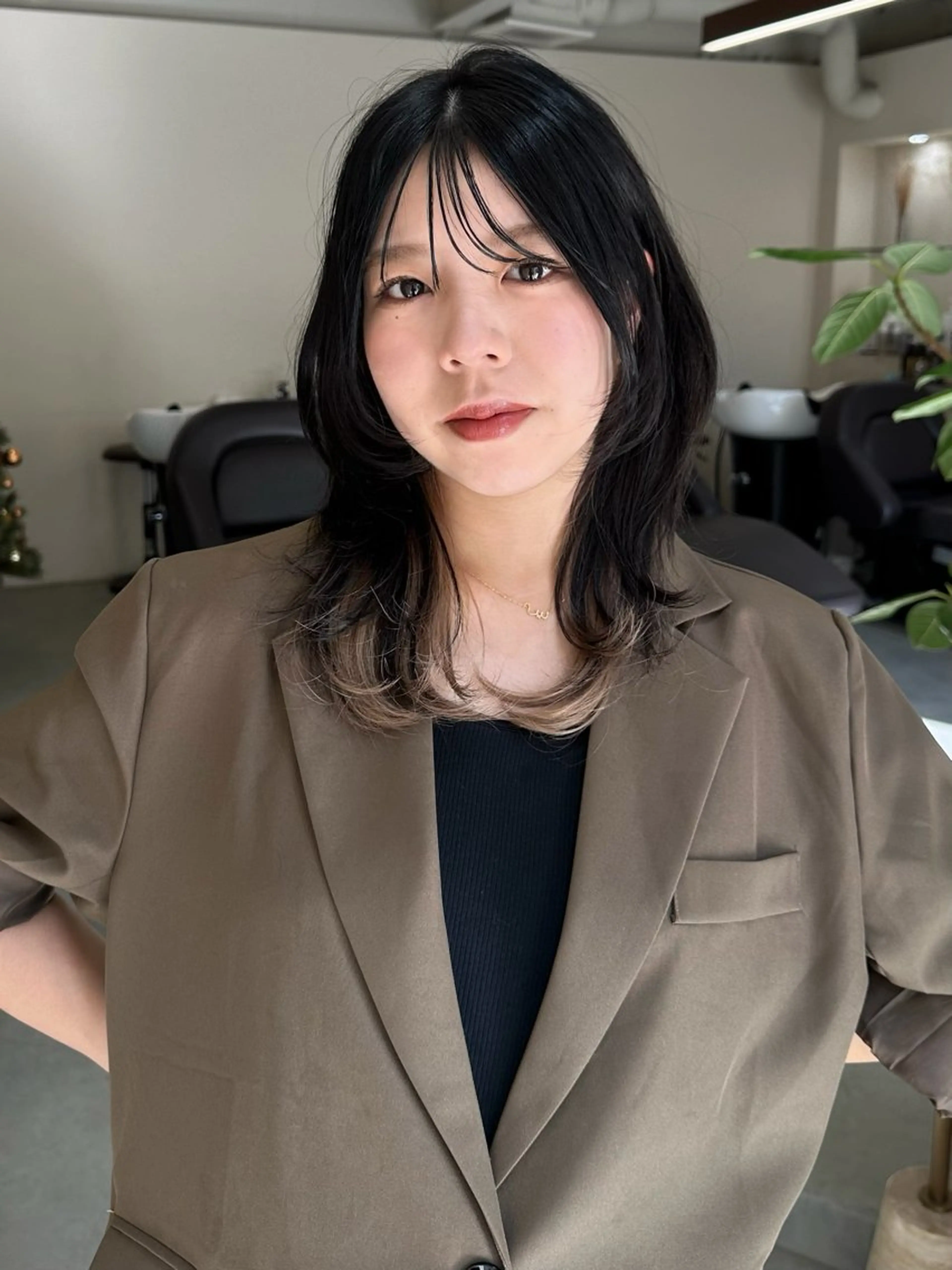 ミディアム カラー カット ヘアカラー トリートメント ハイトーン×似合わせ 🌱中川慎之介のヘアスタイル