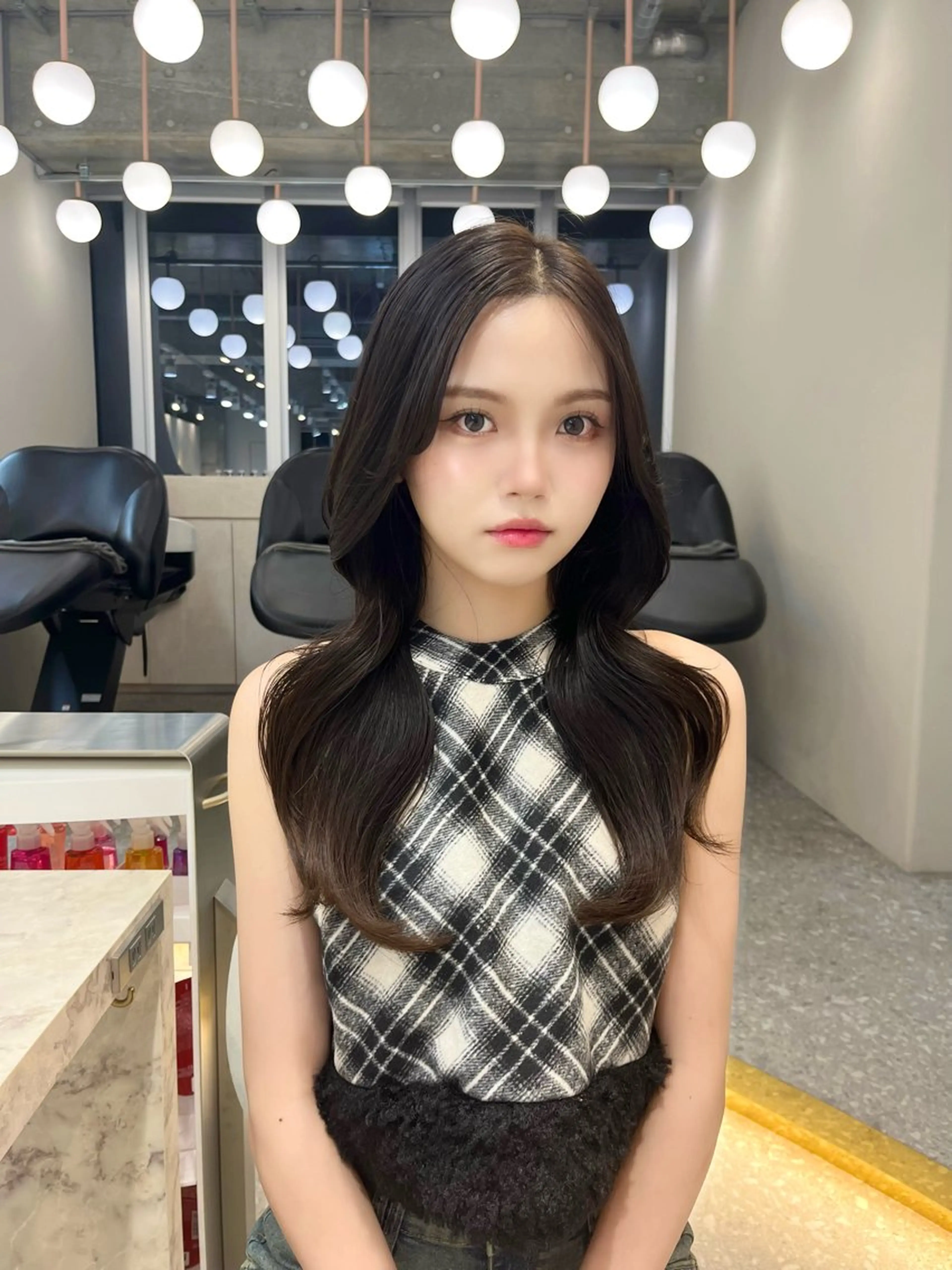 ロング レイヤーカット 新宿🤍Maiのヘアスタイル