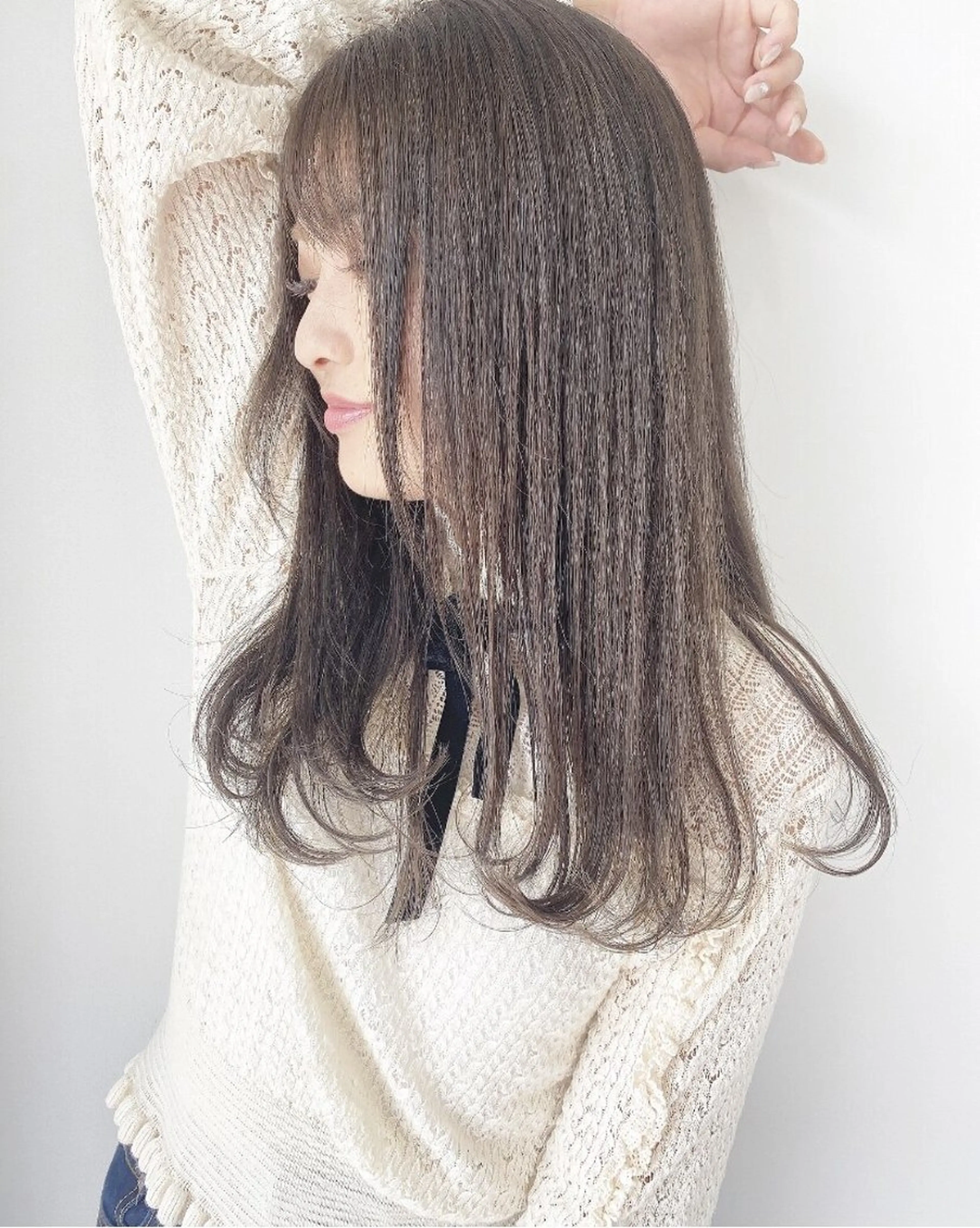 カラー yulf ユルフのヘアスタイル