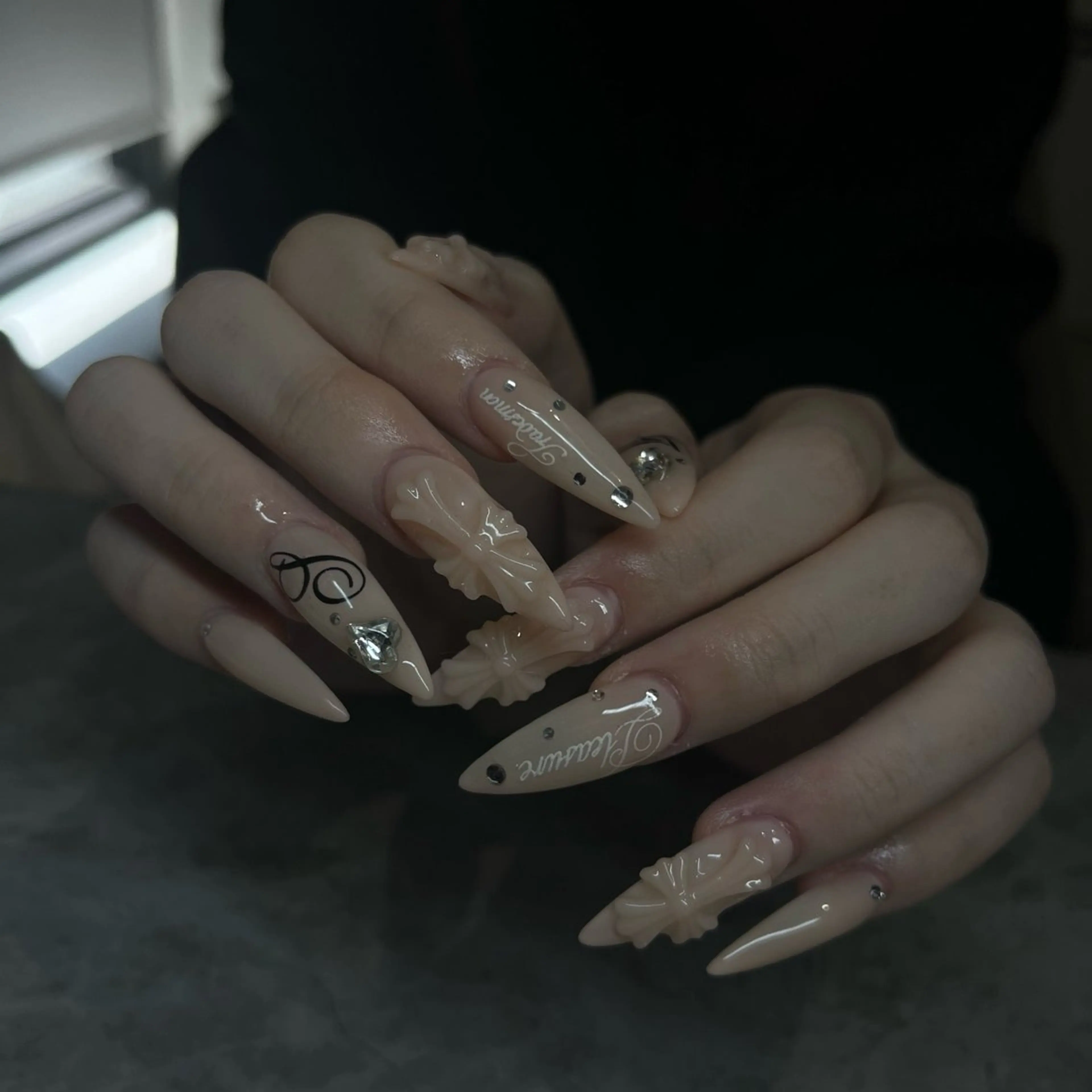 ネイル ハンドネイル IROHA nail Ami🐊🎀のネイルデザイン