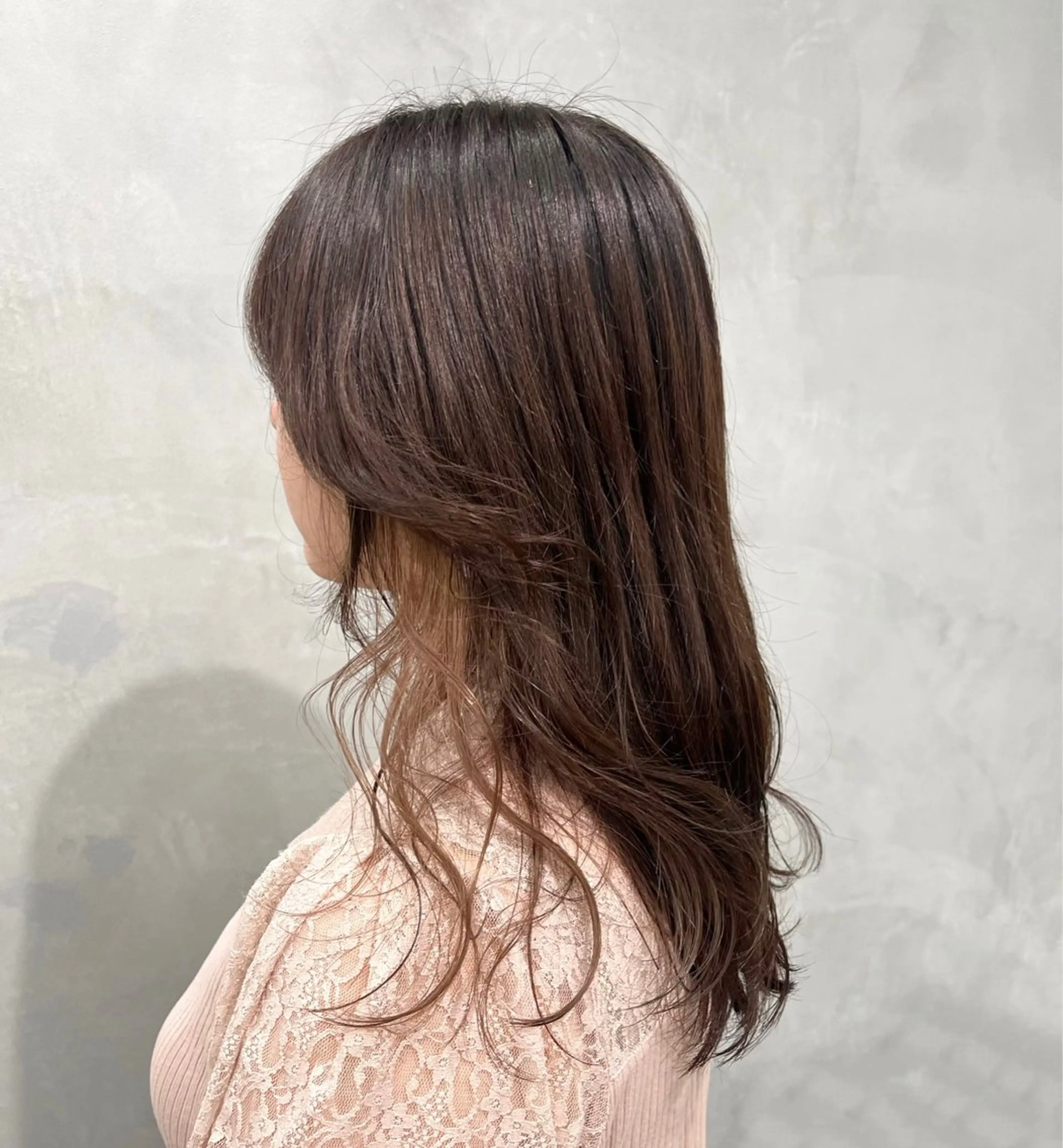 カラー ブリーチ 中村 彩夏のヘアスタイル