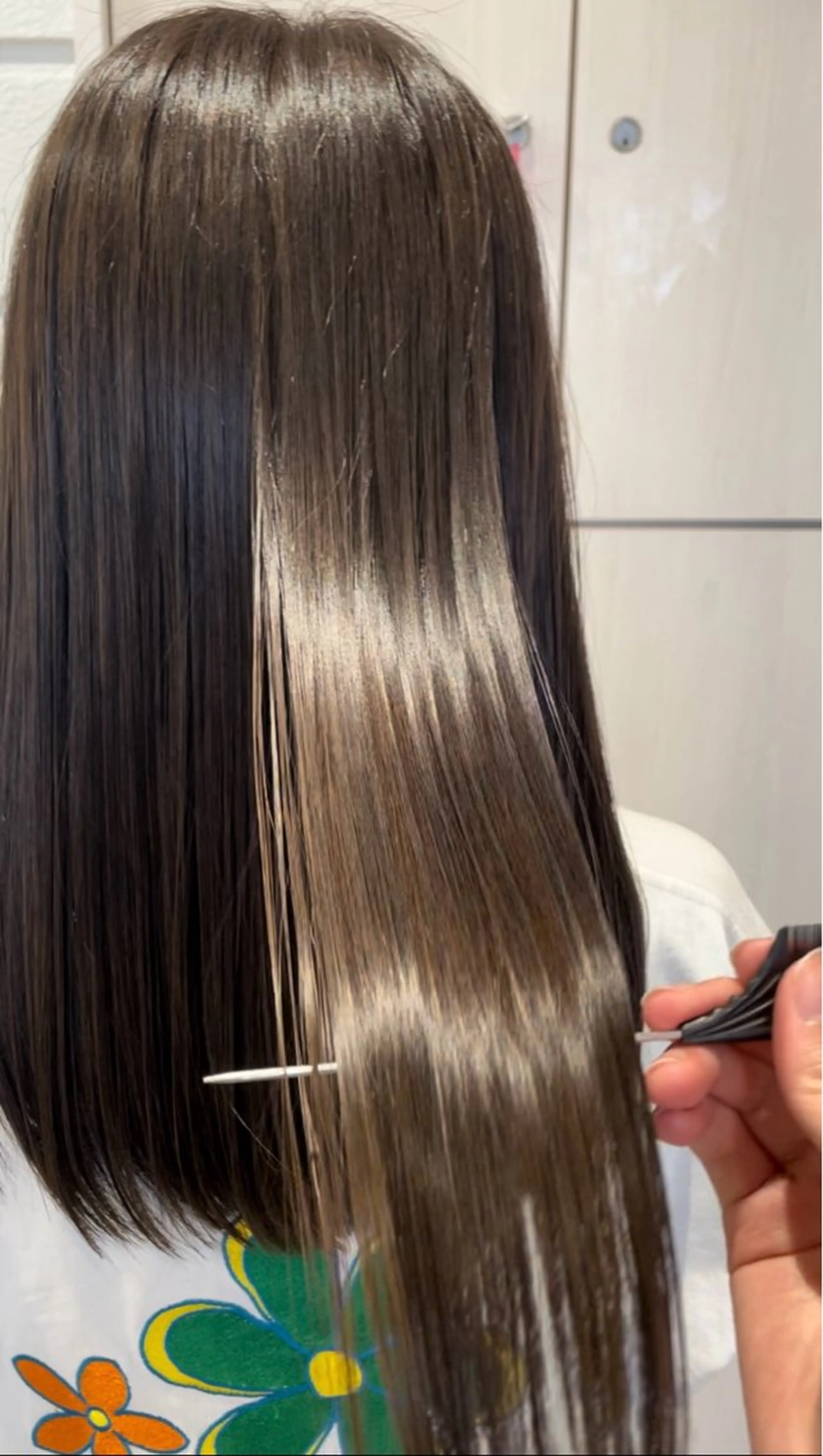 ロング 縮毛矯正 un knownのヘアスタイル