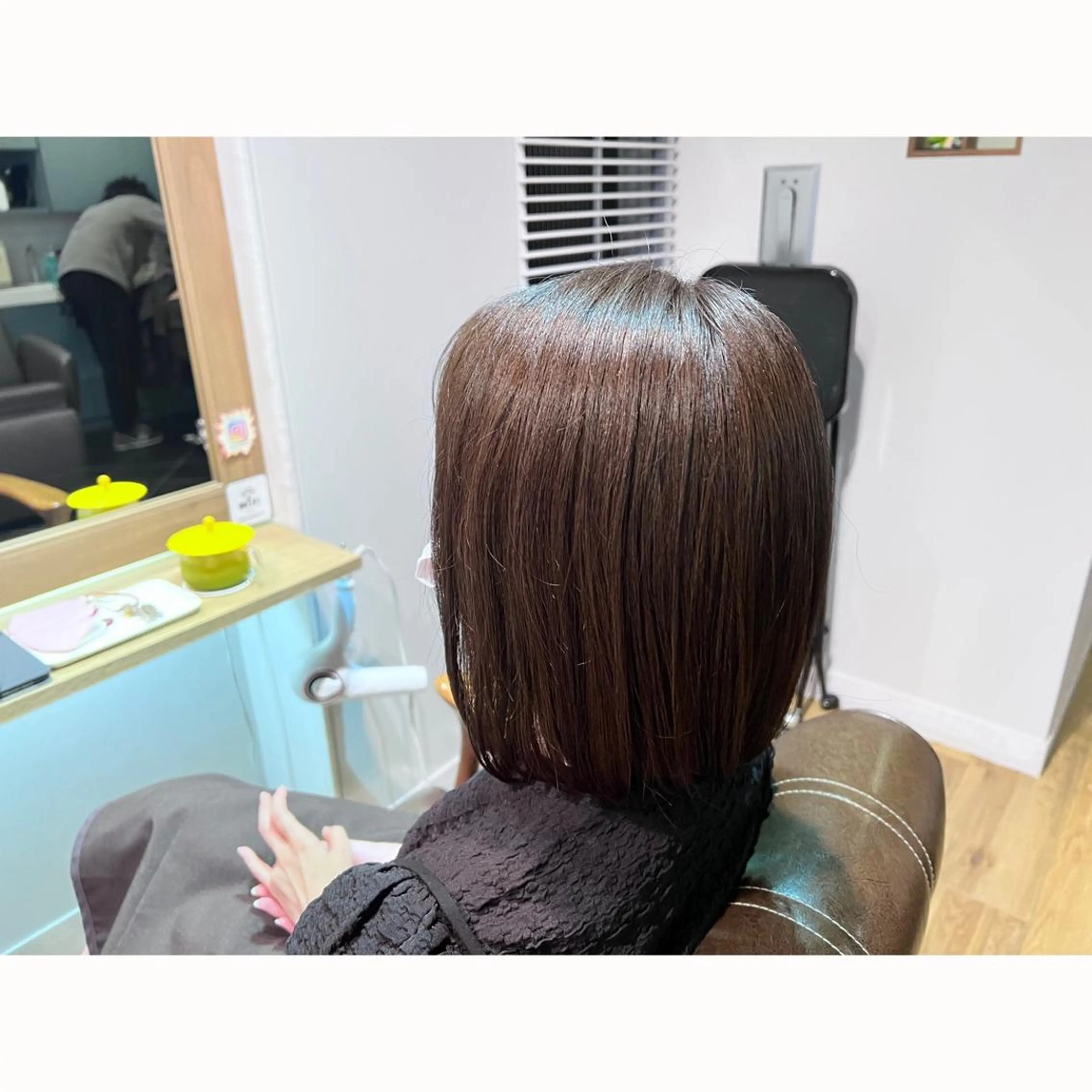 ミディアム カラー グレージュ オリーブグレージュ オリーブグレー ヘアカラー トリートメント ツキダテ ユイのヘアスタイル