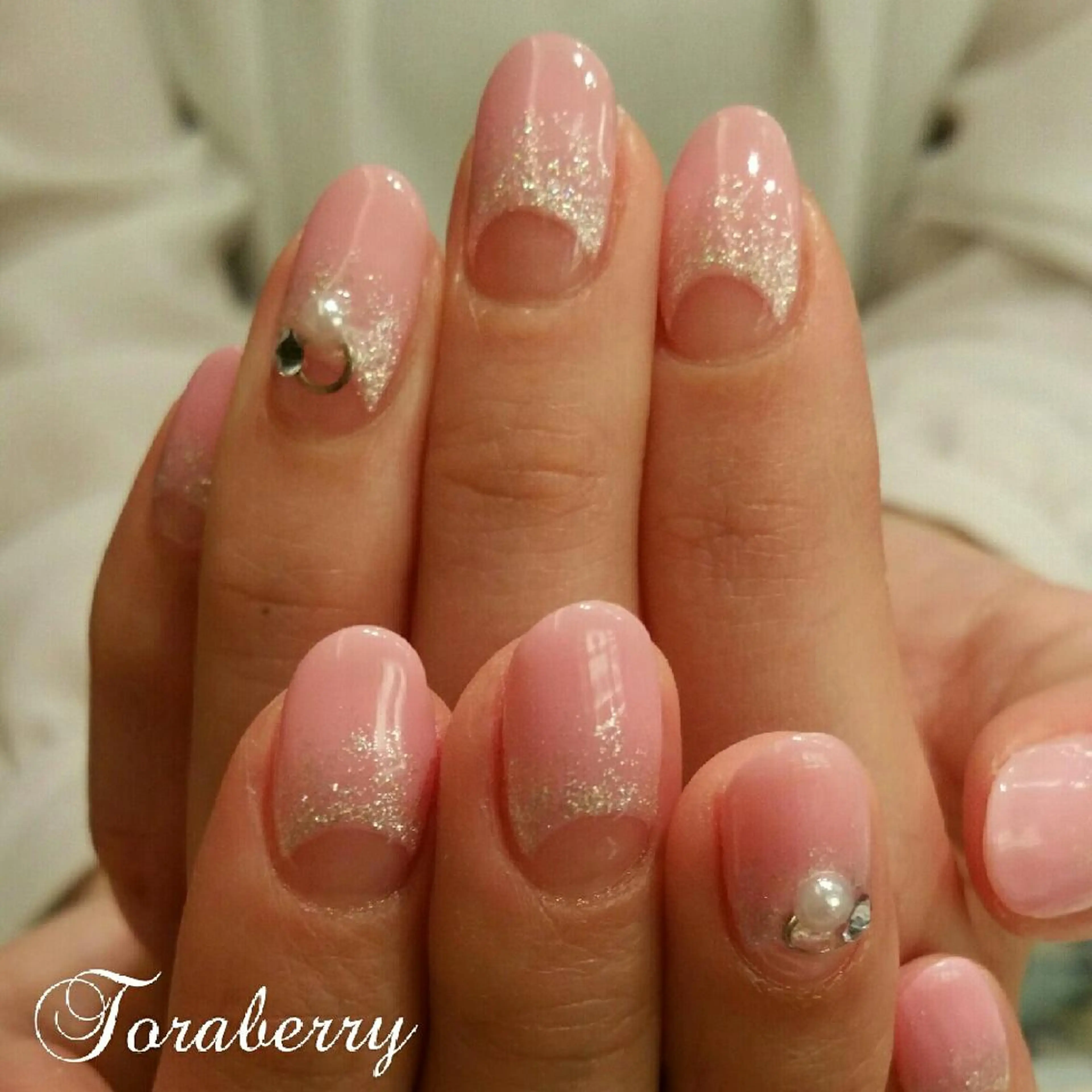 ネイル フレンチネイル 逆フレンチ ネイリスト なつみのネイルデザイン