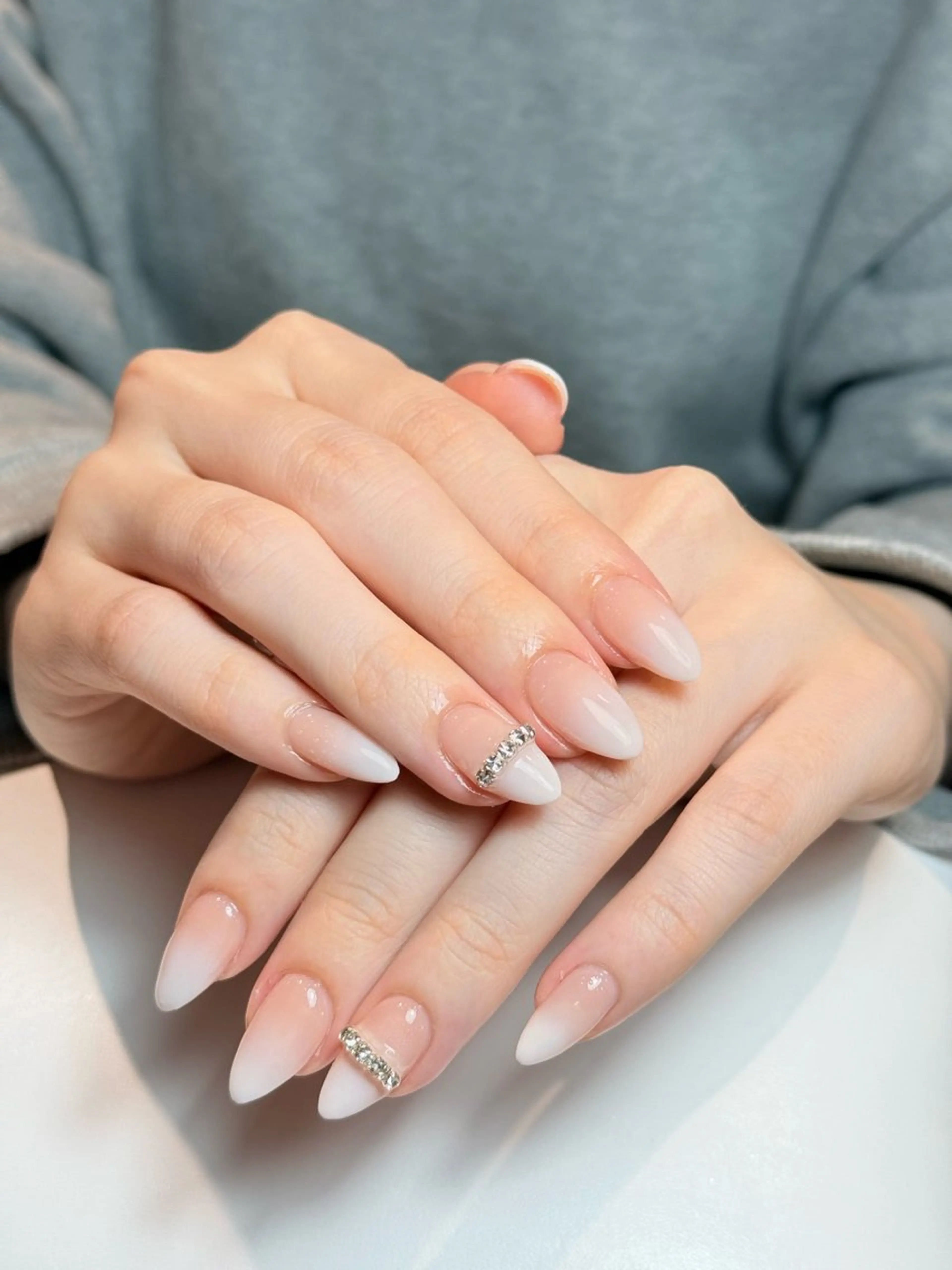 ネイル アートネイル チークネイル フレンチネイル グラデーション キラキラネイル ハンドネイル Risa_ Nailのネイルデザイン