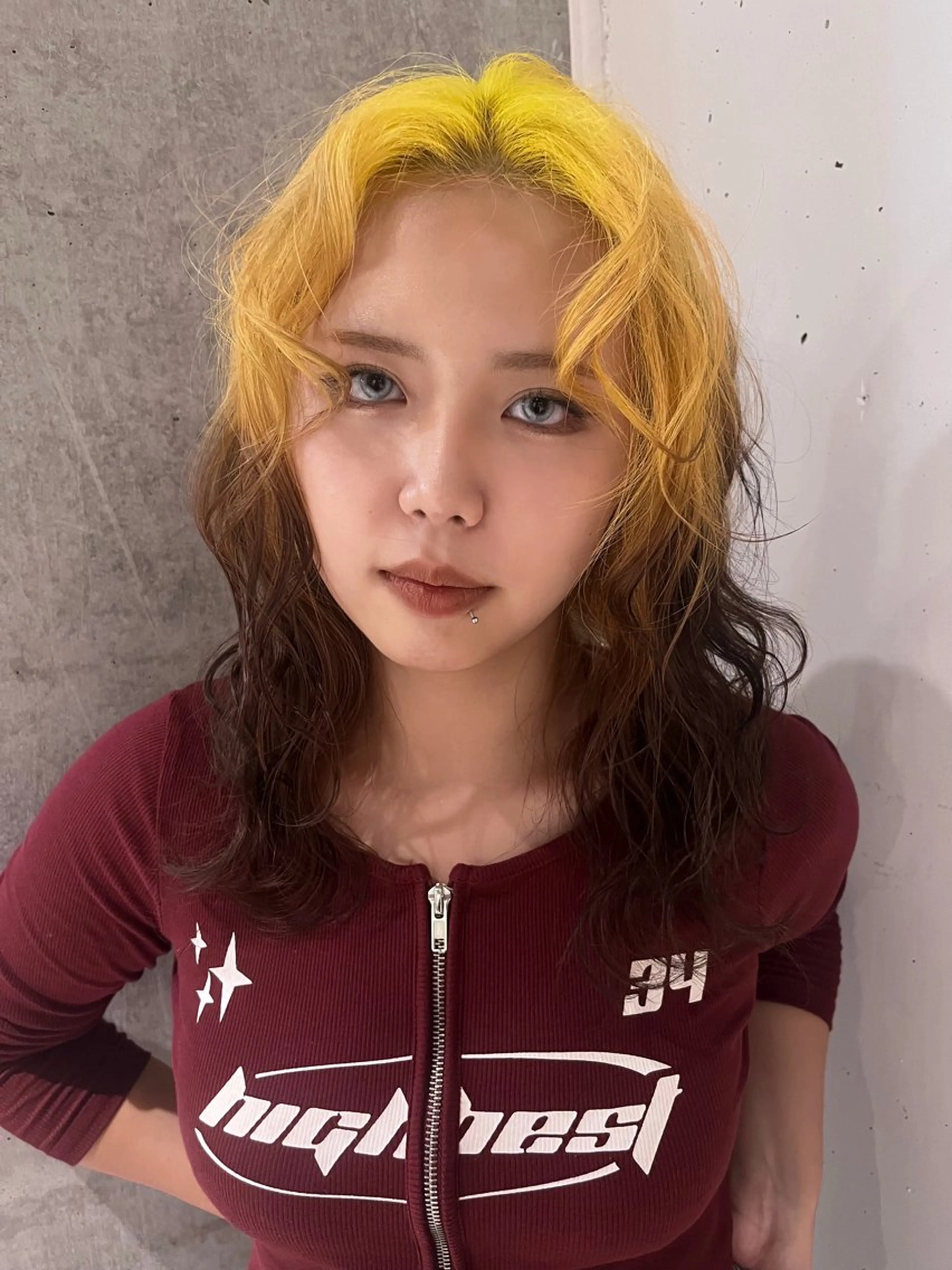 セミロング カラー nonoka/ ブリーチ/モニカのヘアスタイル