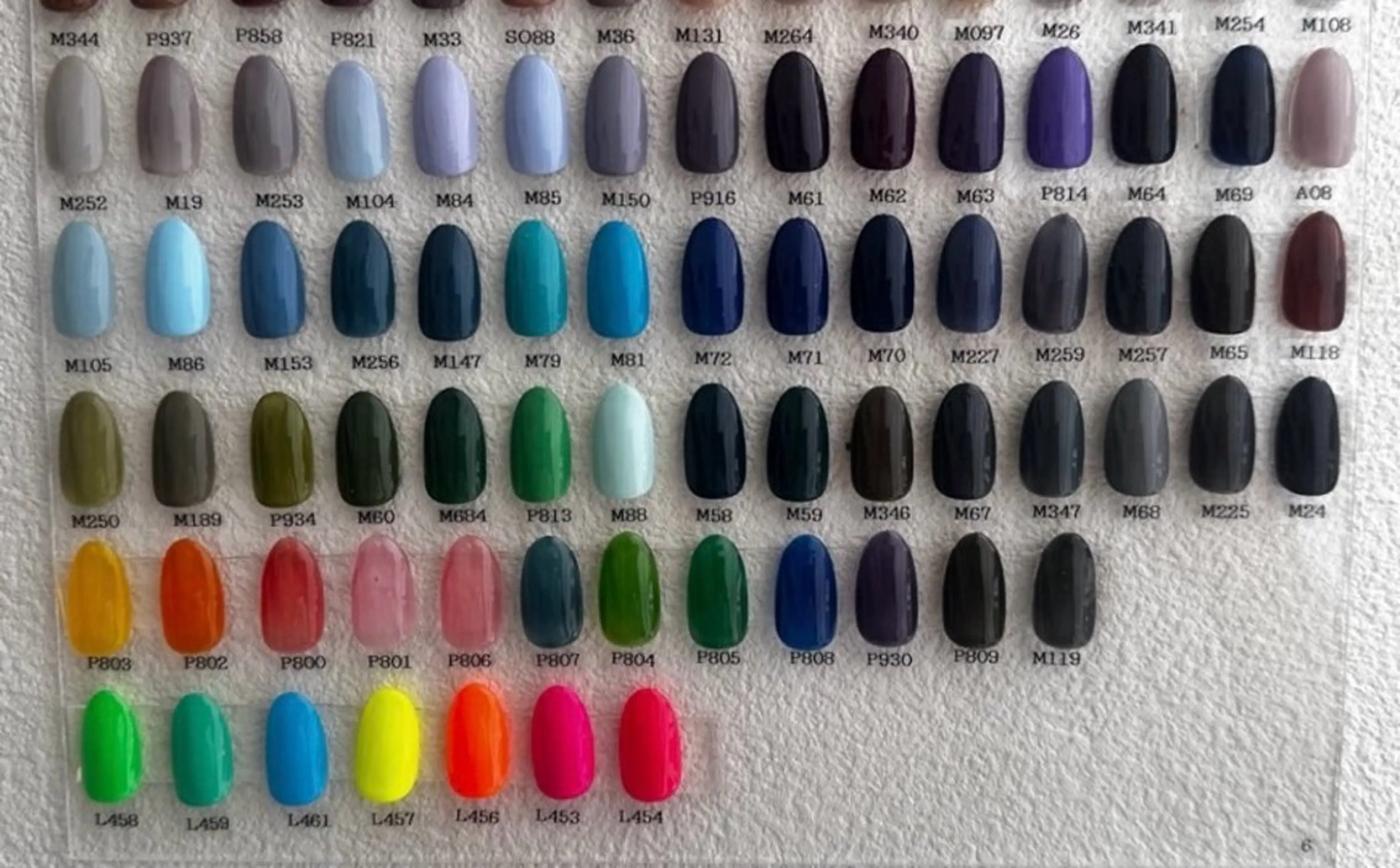 ネイル Luana /Anjuのネイルデザイン