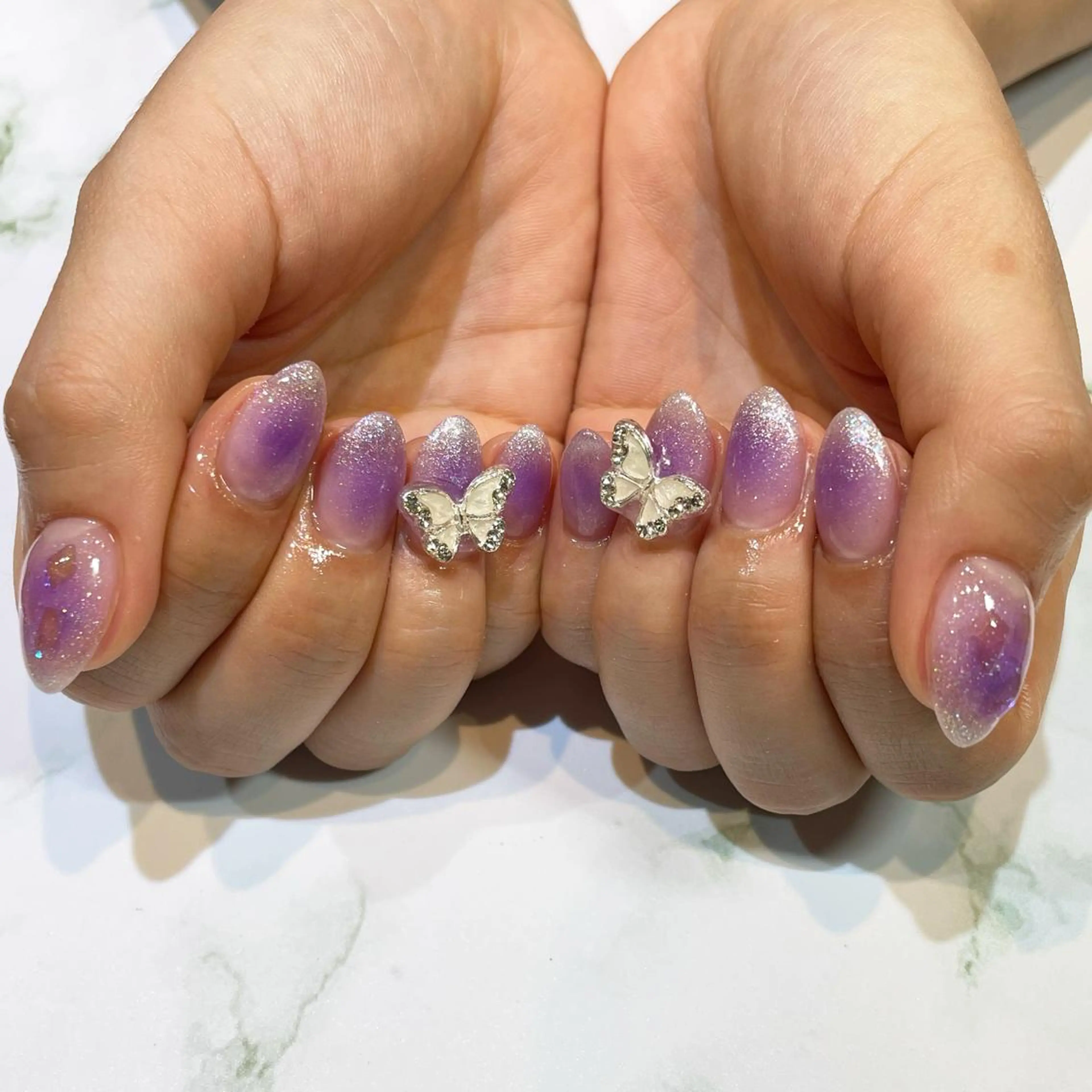 ネイル ワンホンネイル 糀屋 彩奈のネイルデザイン