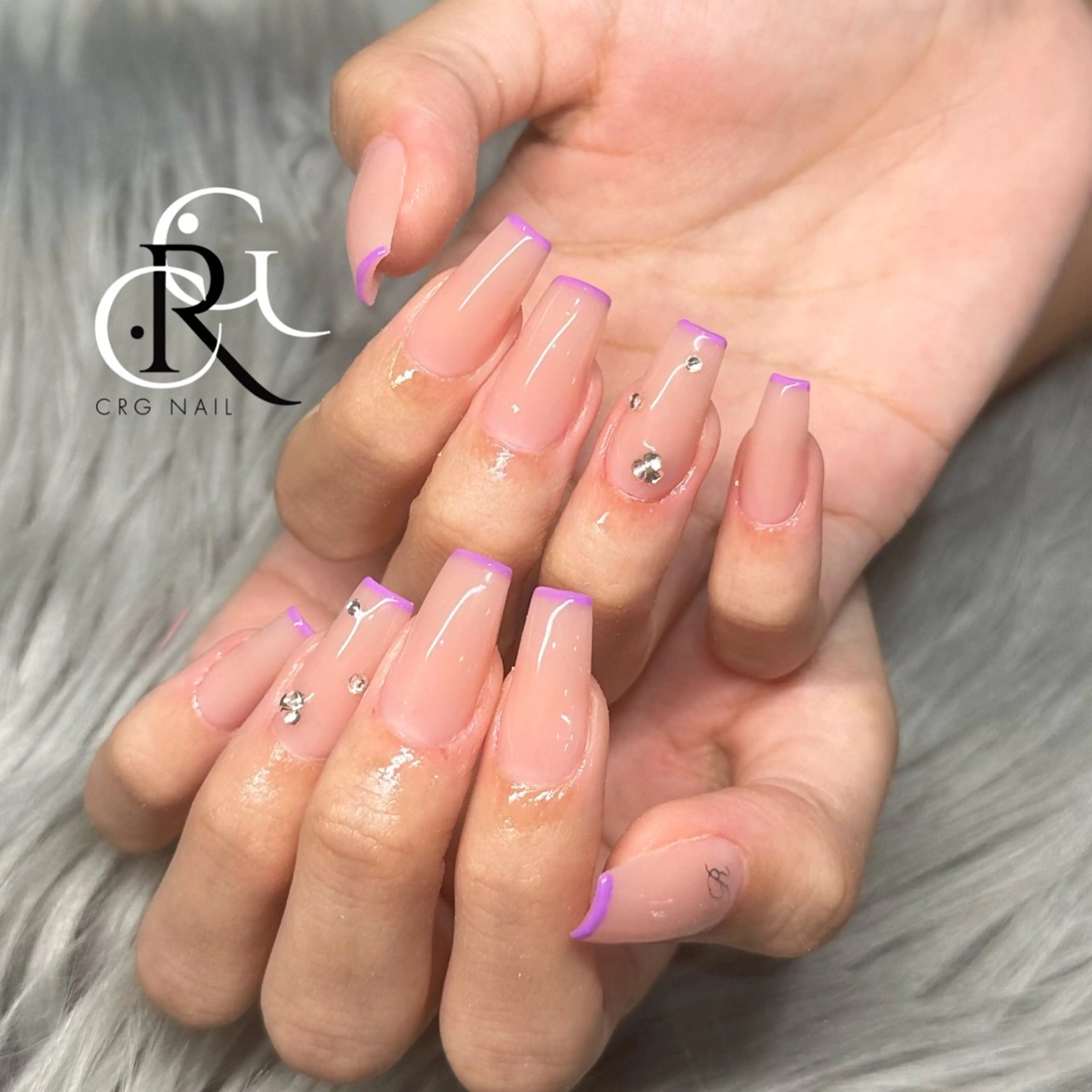 ネイル フレンチネイル ハンドネイル 美フォルム✨ CRG　RURIのネイルデザイン