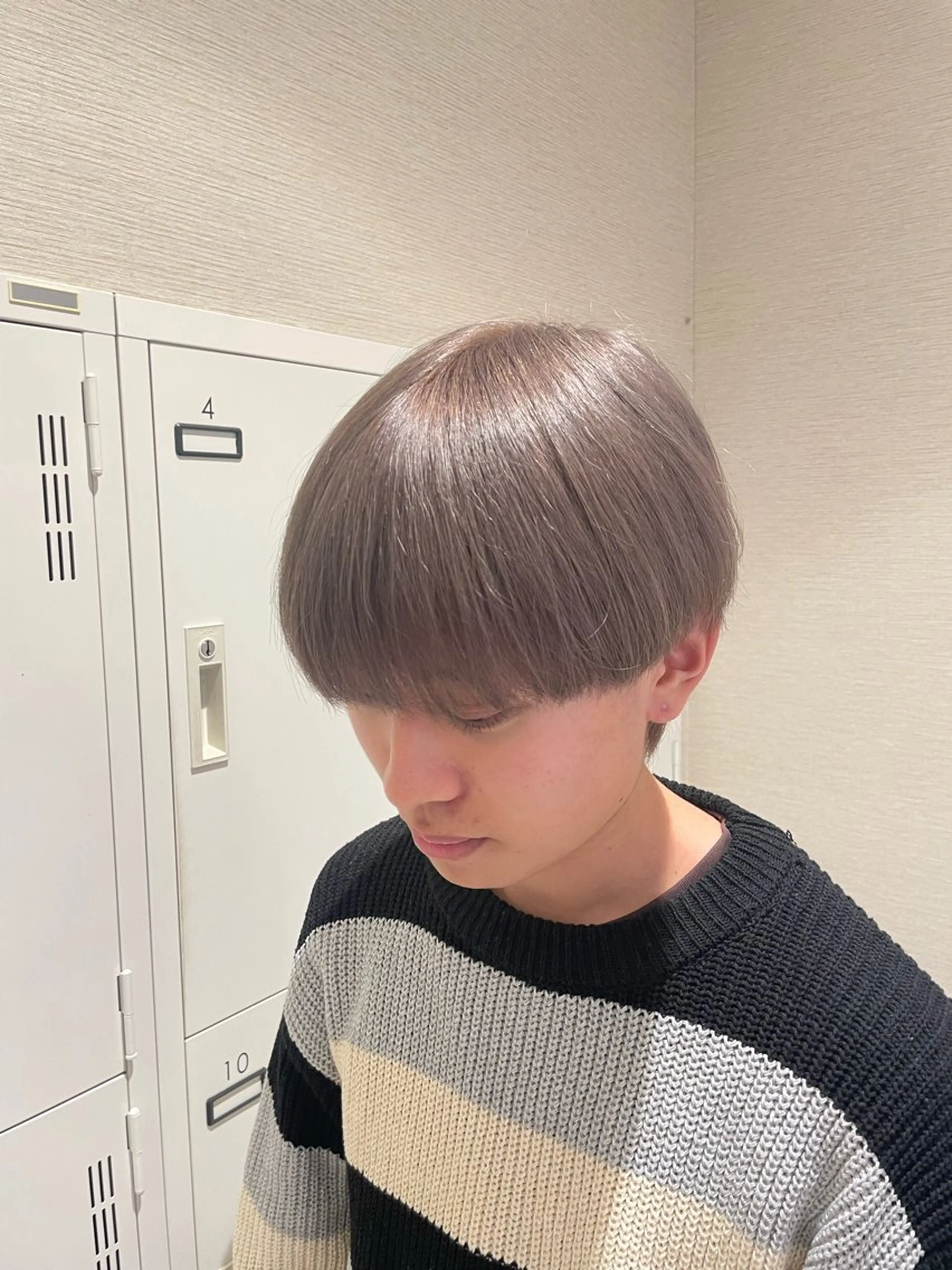 カラー メンズ メンズブリーチ ブリーチ グレージュ ミルクティーグレージュ レイヤー/ハイトーン 🫧‪Erikaのヘアスタイル
