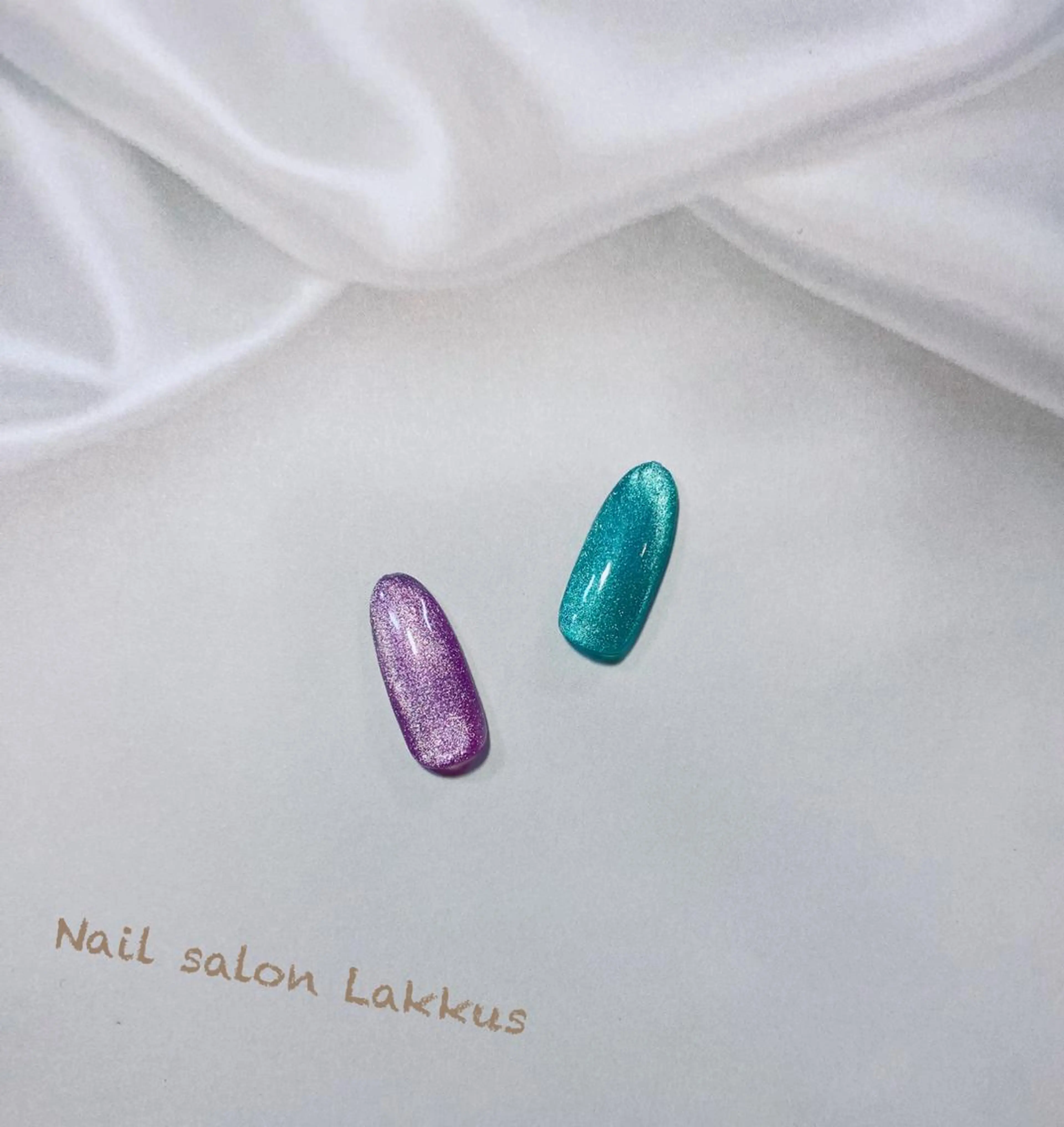 ネイル マグネットネイル Lakkus T－CHIのネイルデザイン