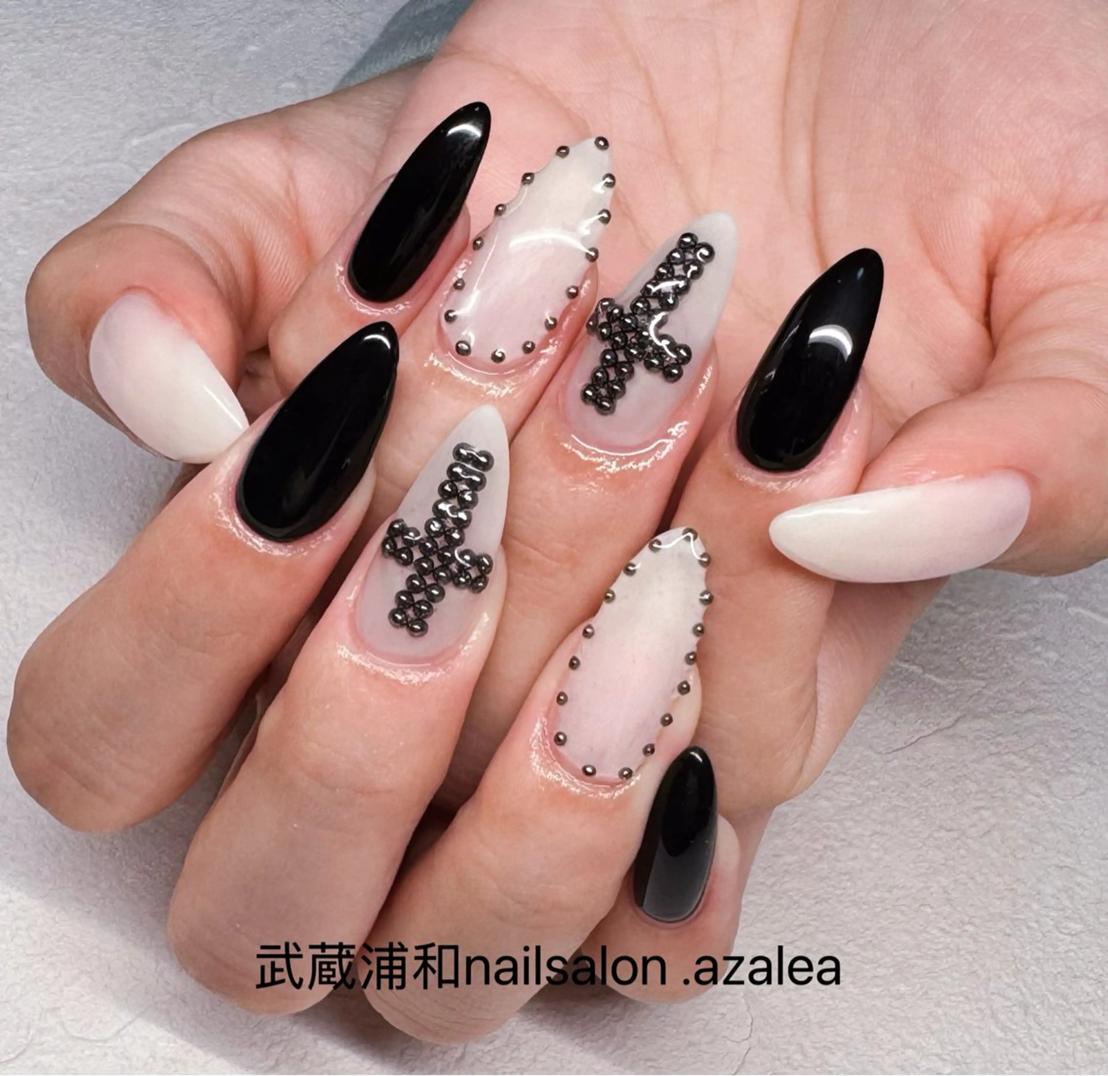 ネイル ハンドネイル R inのネイルデザイン