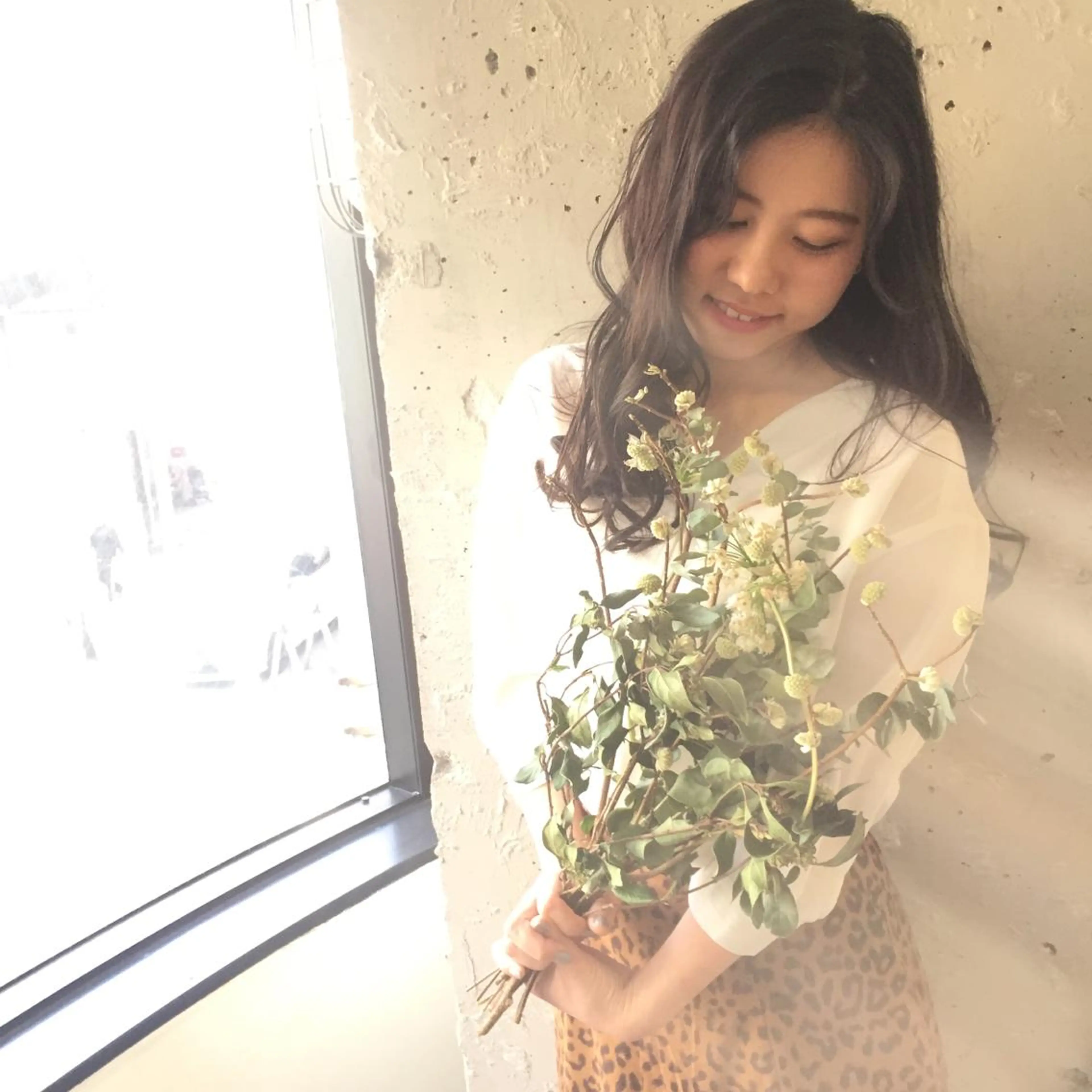 ロング 稲田 結衣夏のヘアスタイル