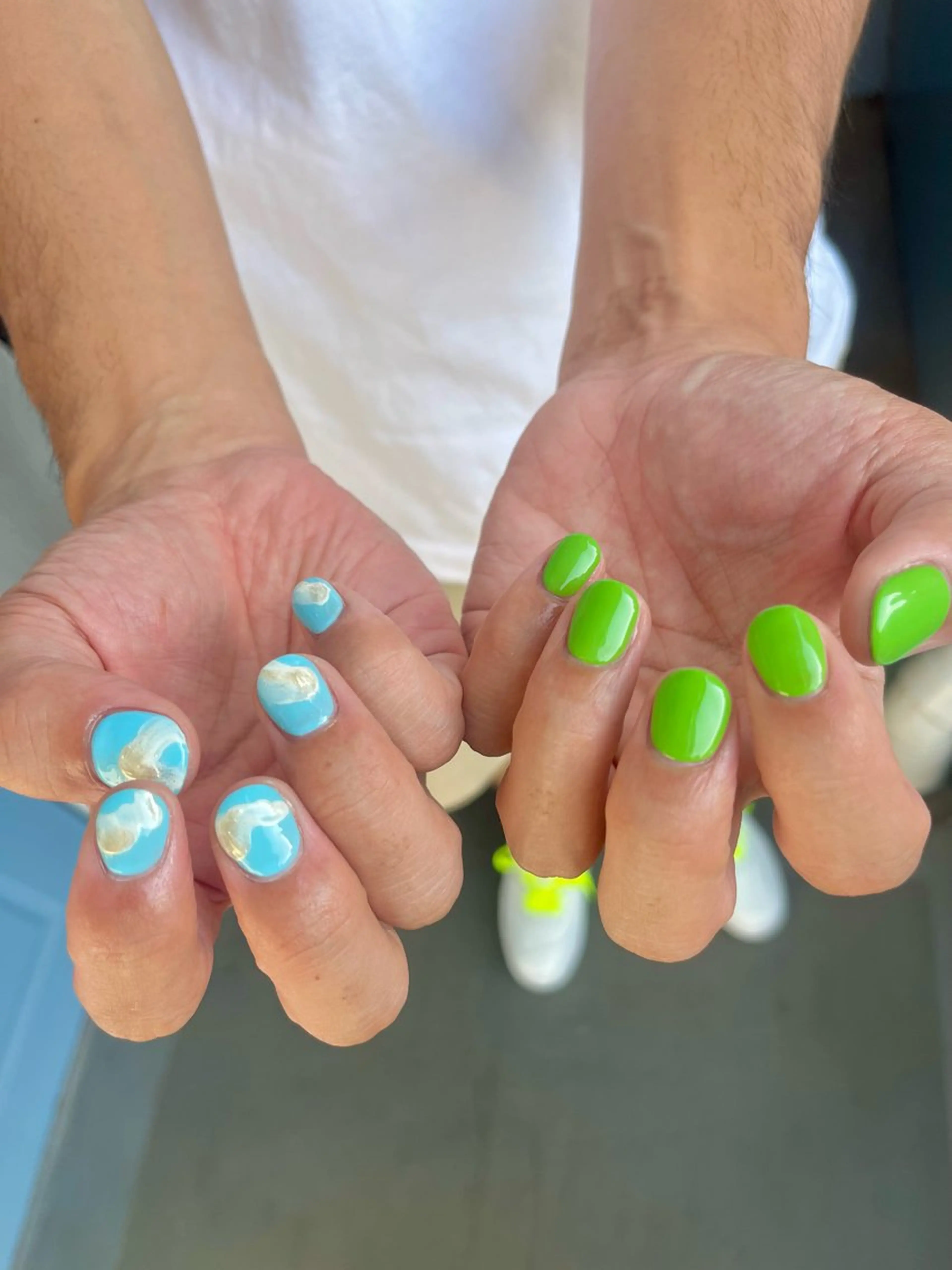 ネイル オーロラネイル ブルー フットネイル フレンチネイル ジェルネイル kiki nail たまプラーザのネイルデザイン