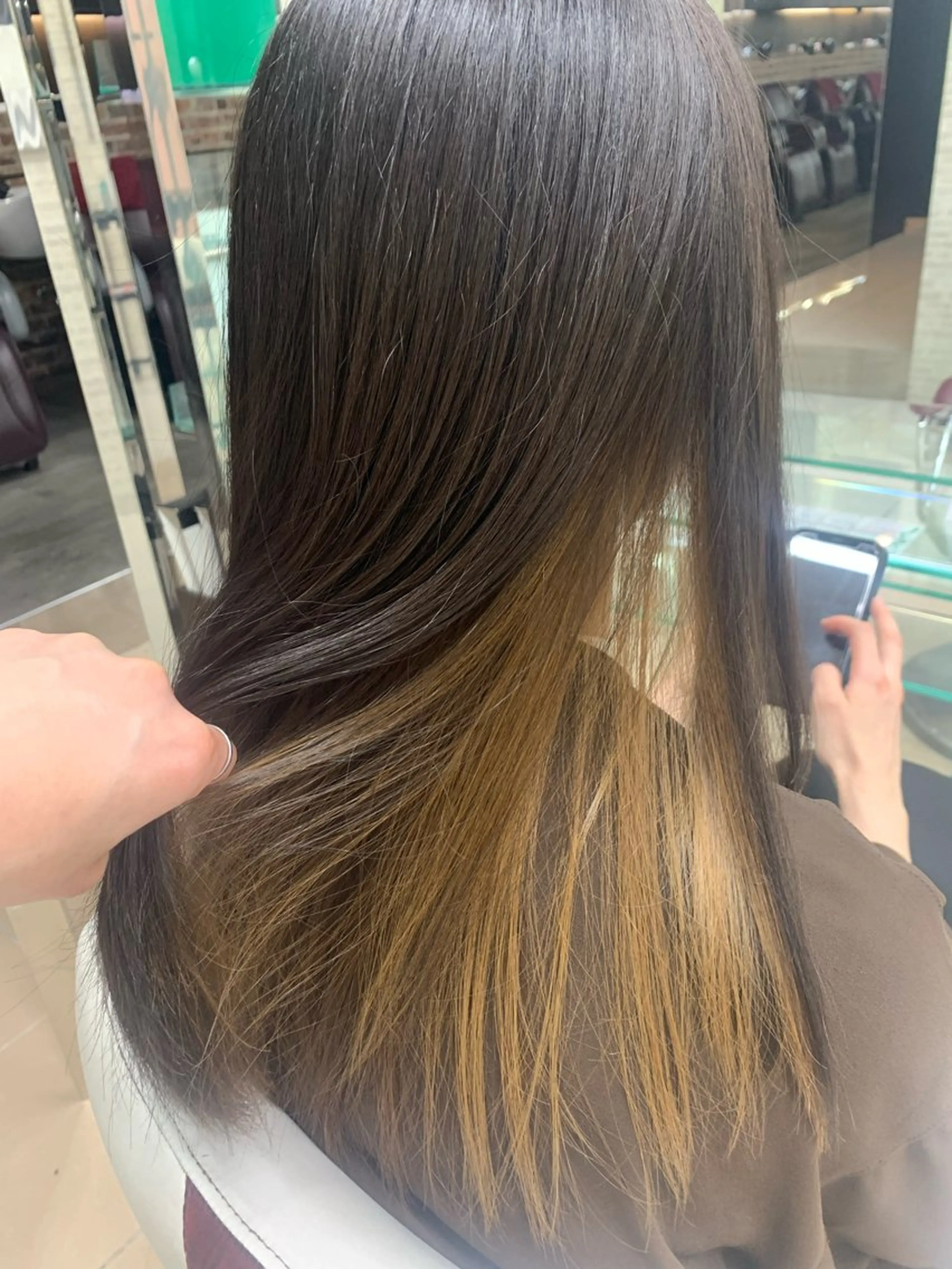 ロング カラー インナーカラー EARTH kazu🐰のヘアスタイル
