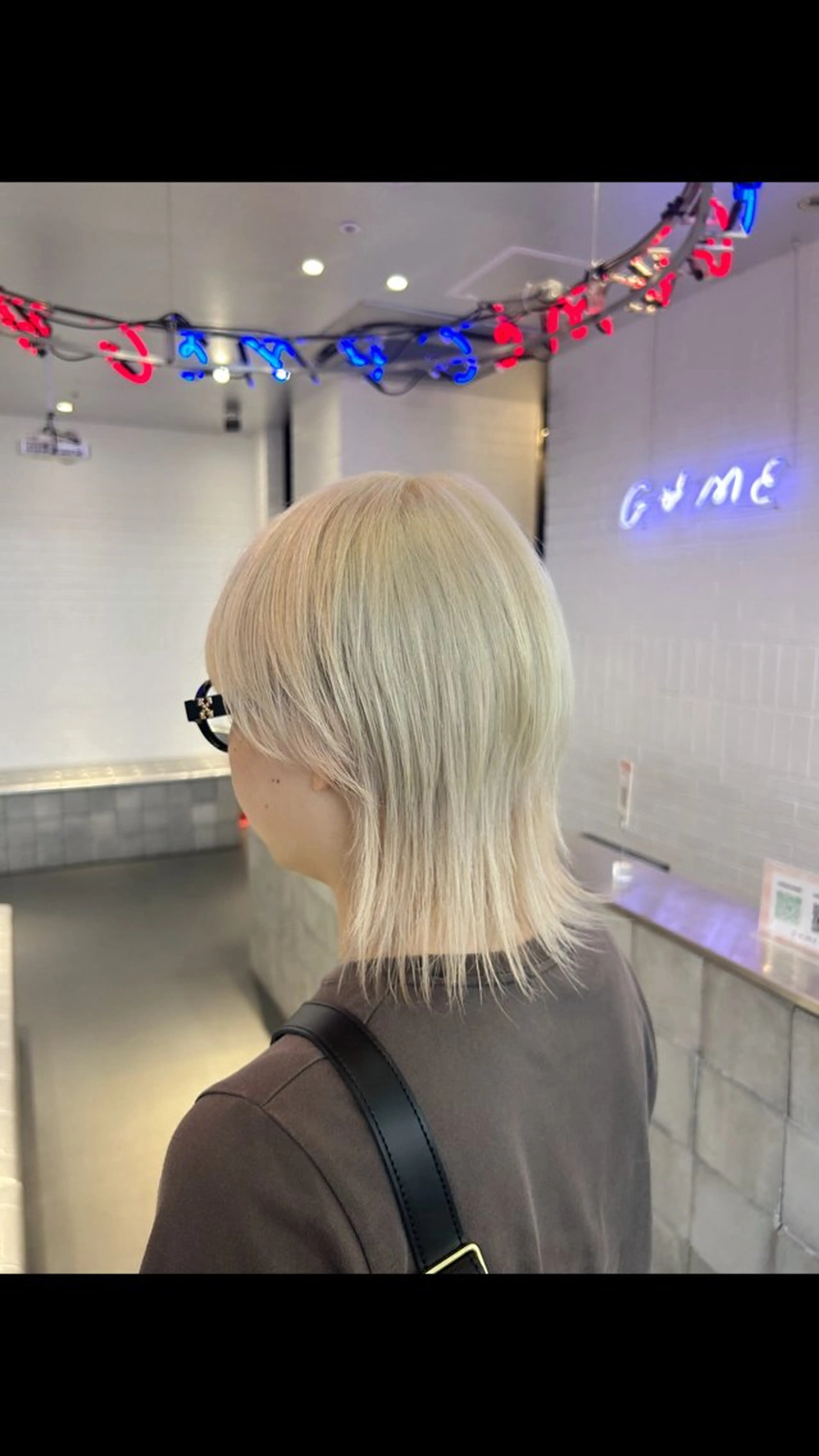 ミディアム ミディアムパーマ ボブ エクステ 外国人風カラー 卒業式のヘアスタイル ヘアカラー MiRI💜地毛級 エクステ✖似合わせ技のヘアスタイル