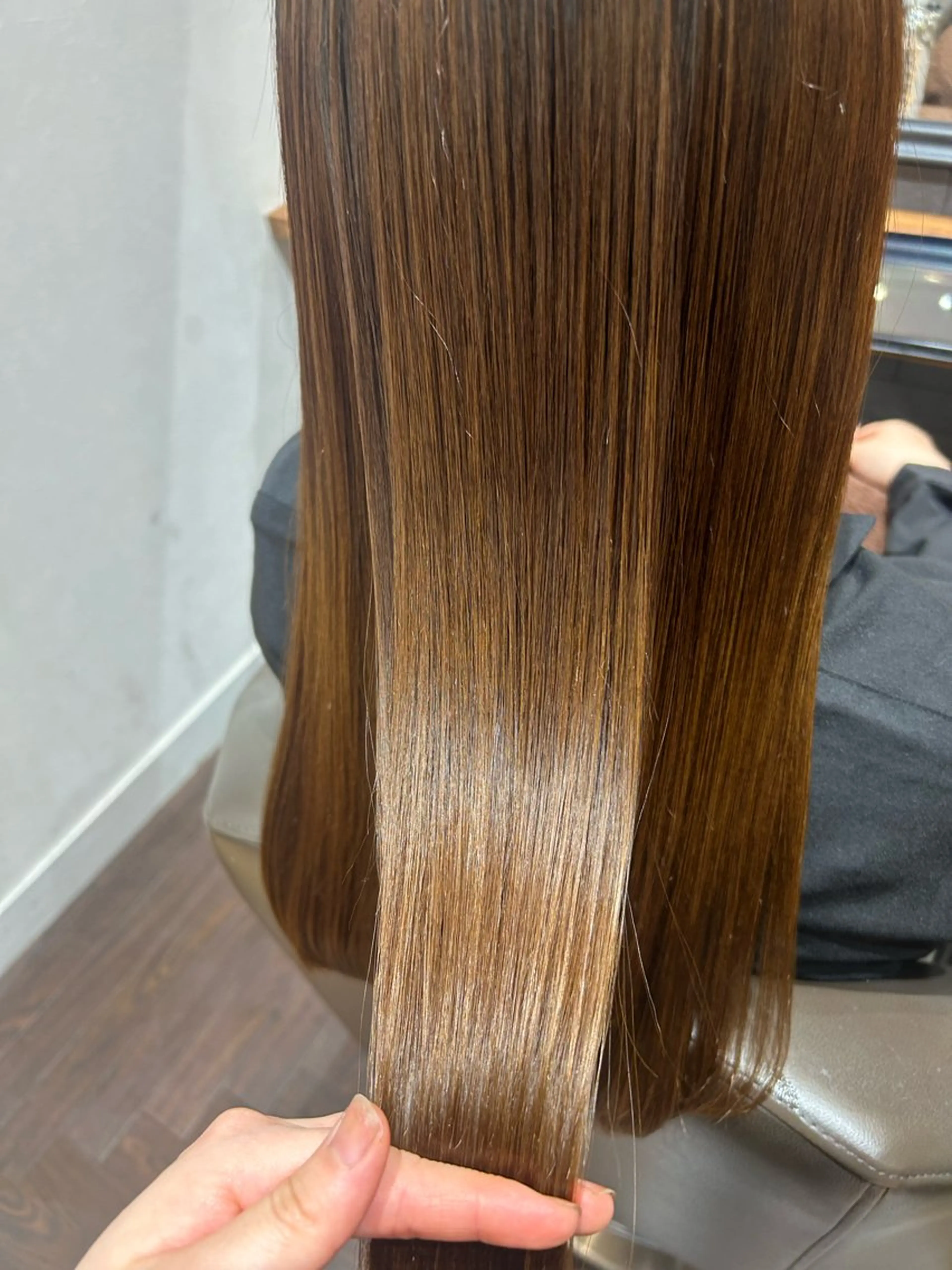 ロング 林 玲美のヘアスタイル