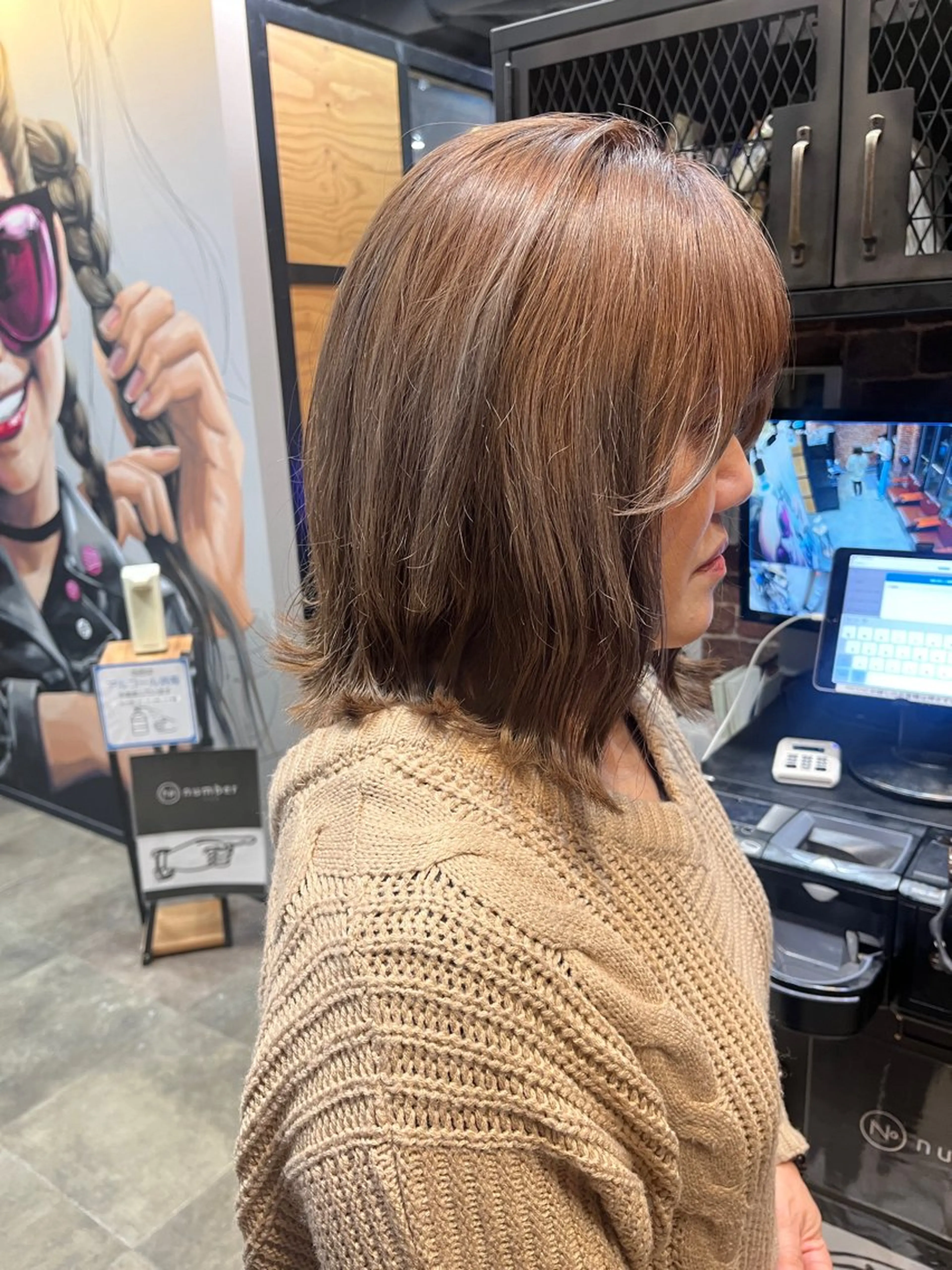 ミディアム カラー 久木原 ゆりのヘアスタイル