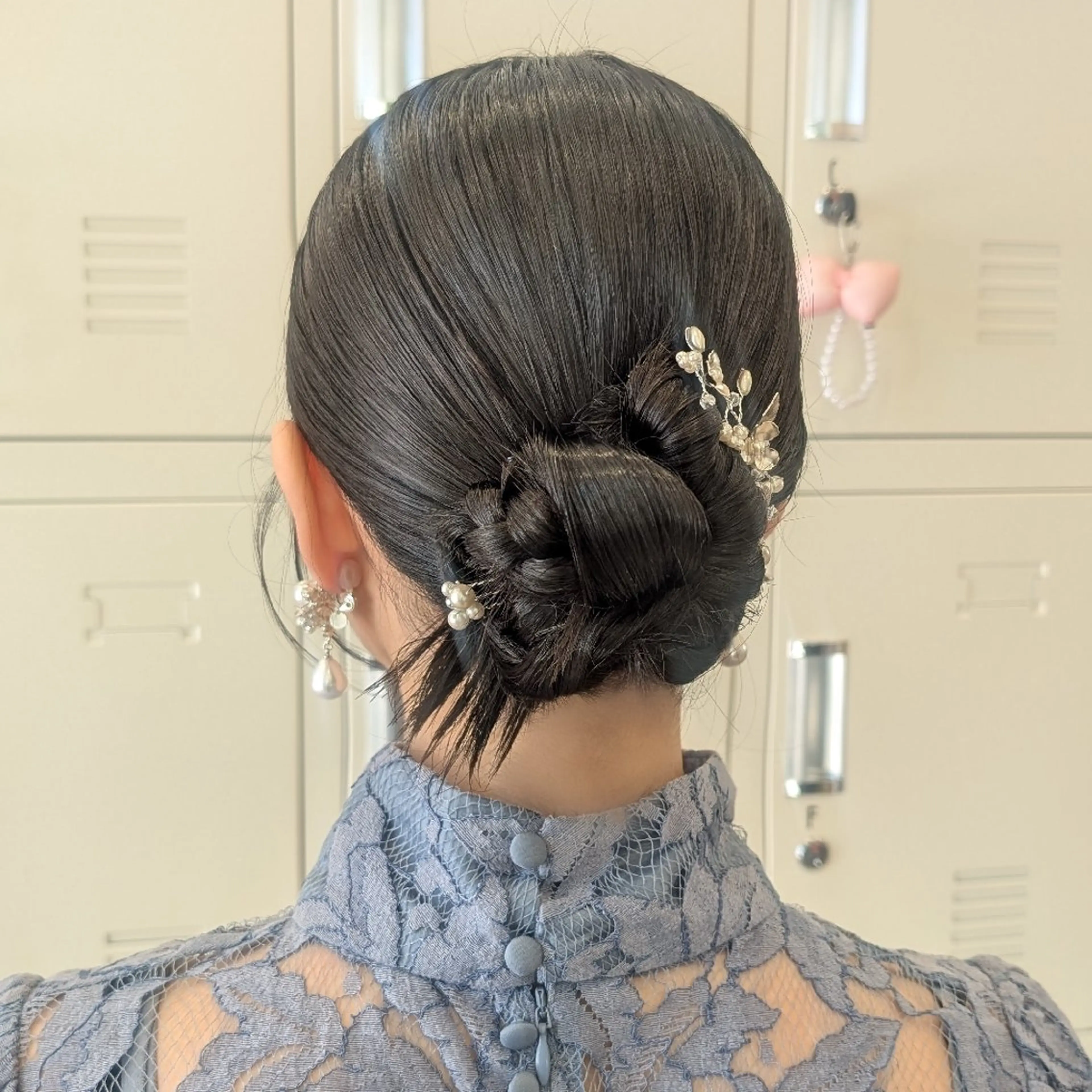 セミロング ヘアアレンジ 彩桜/艶カラー/小顔 に見せるカット✂のヘアスタイル