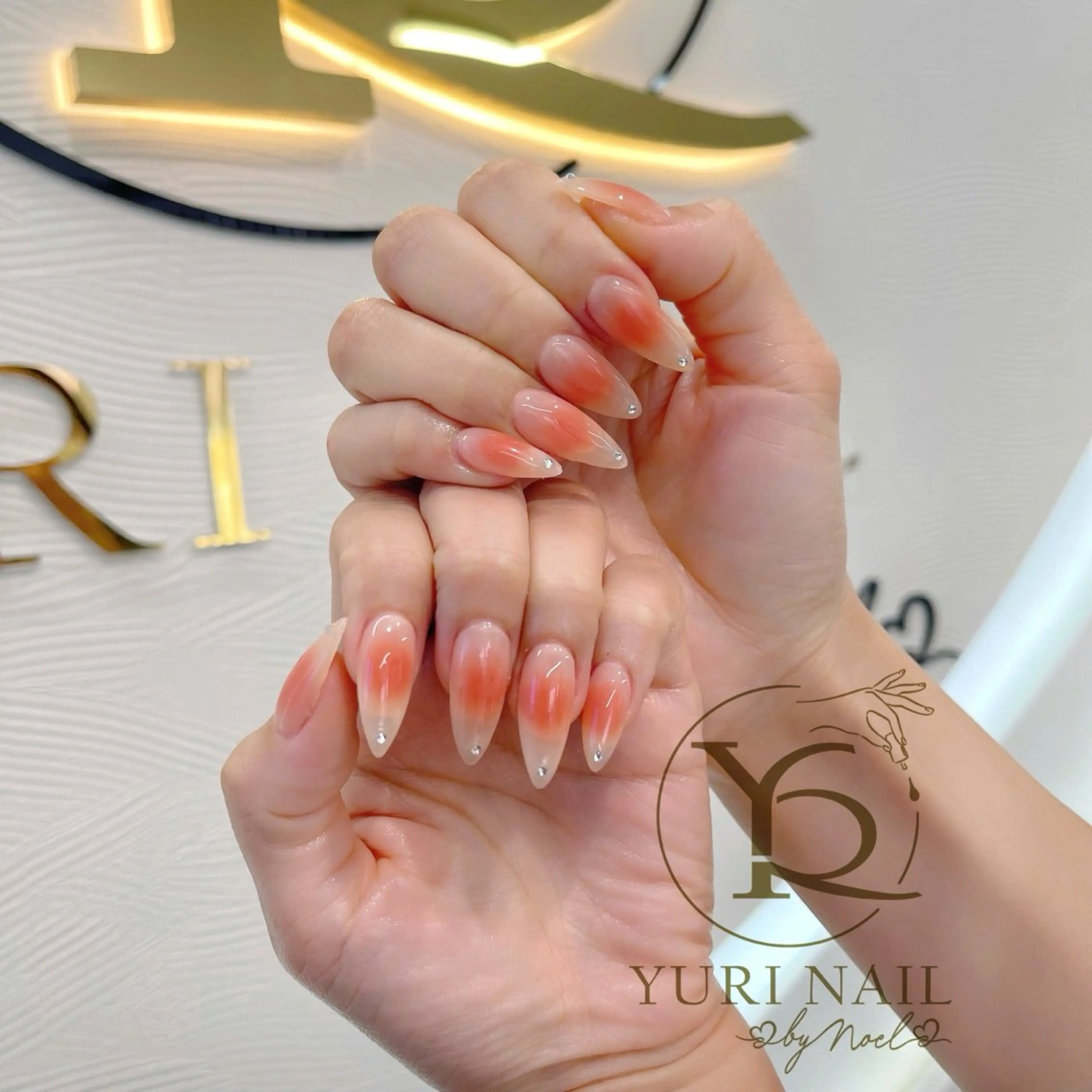 ネイル チークネイル フットネイル フレンチネイル グラデーション キラキラネイル ハンドネイル フットネイル ハンドケア YURI Nail Salon Funabashi所属・YURI Nail Funabashiのネイルデザイン