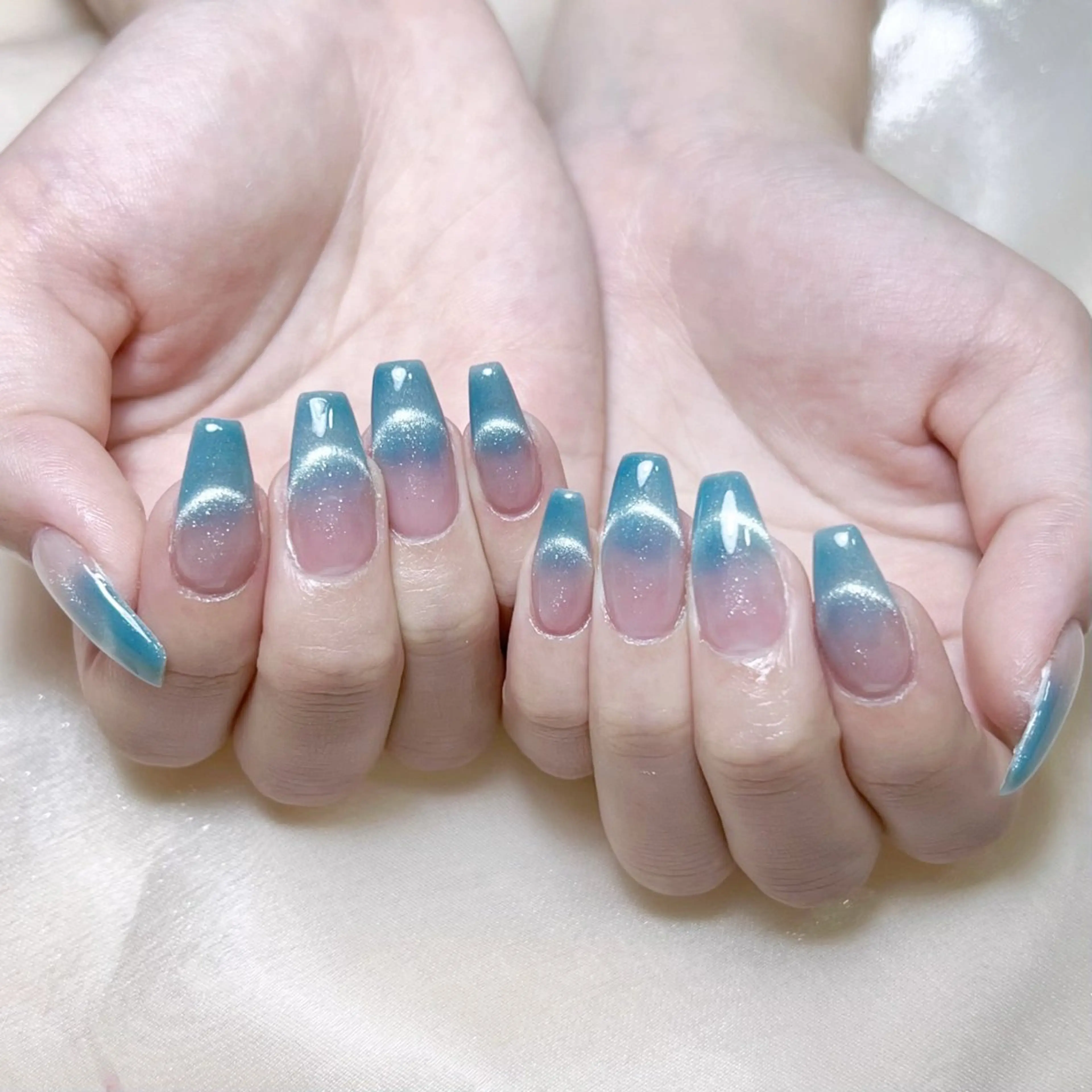 メンズ ネイル メンズ韓国風 アートネイル オーロラネイル ガーリー キラキラネイル ハンドネイル Nail salon 木にいるのネイルデザイン