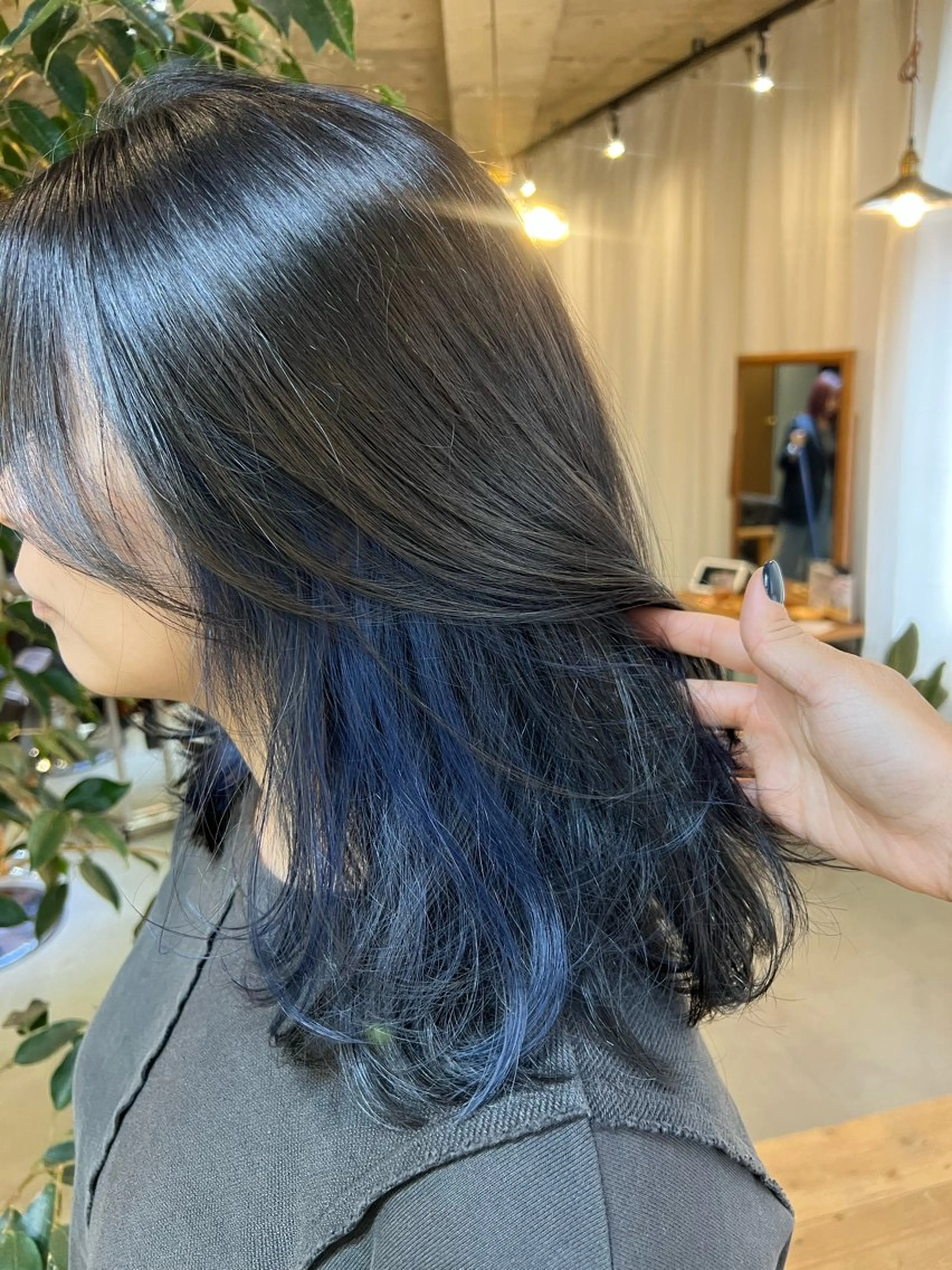 ミディアム カラー ブルーカラー ブルージュ カット ヘアカラー トリートメント ブリーチなしカラー 🌿‬脇黒丸 彩のヘアスタイル