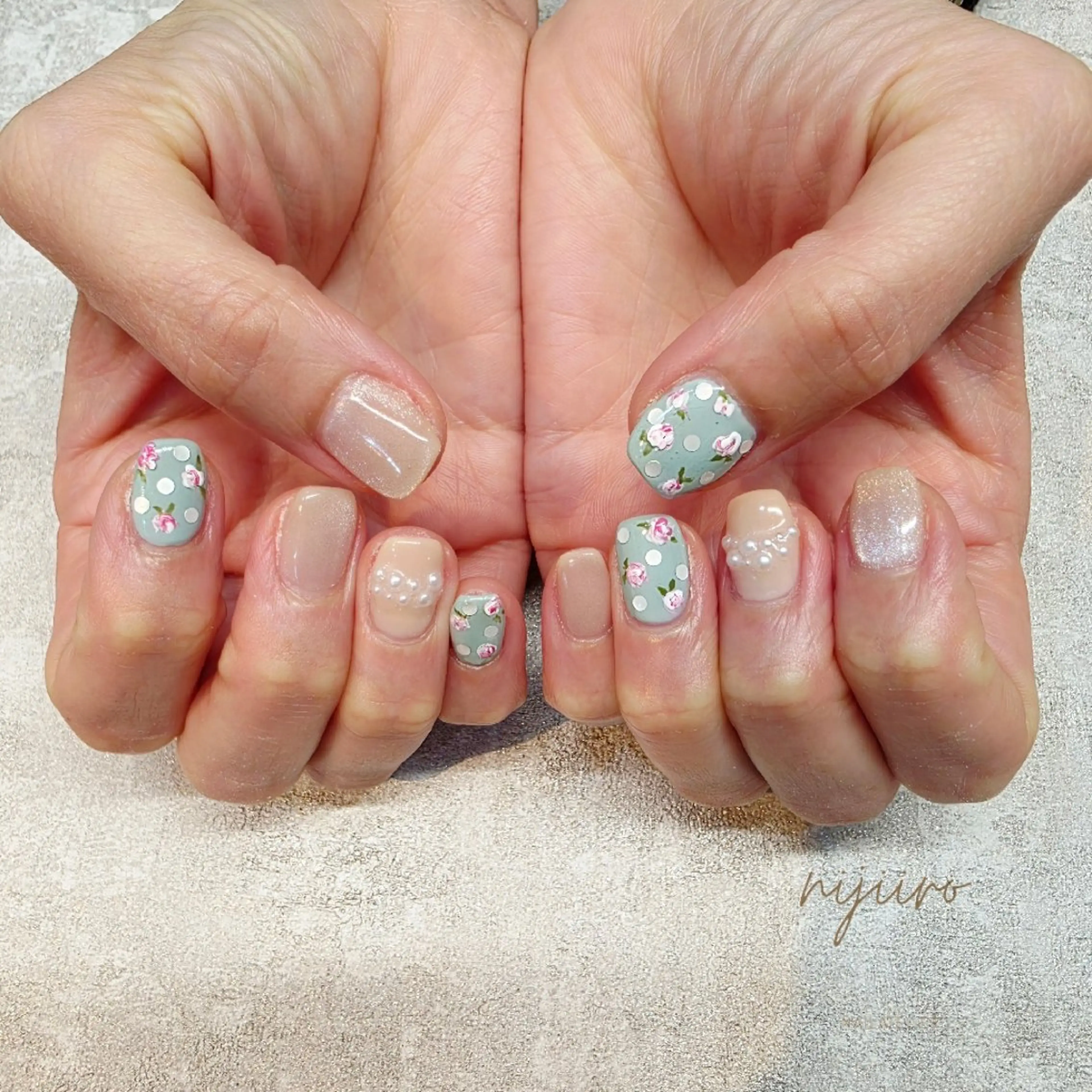 ネイル ハンドネイル nijiiro🌈 サトウのネイルデザイン