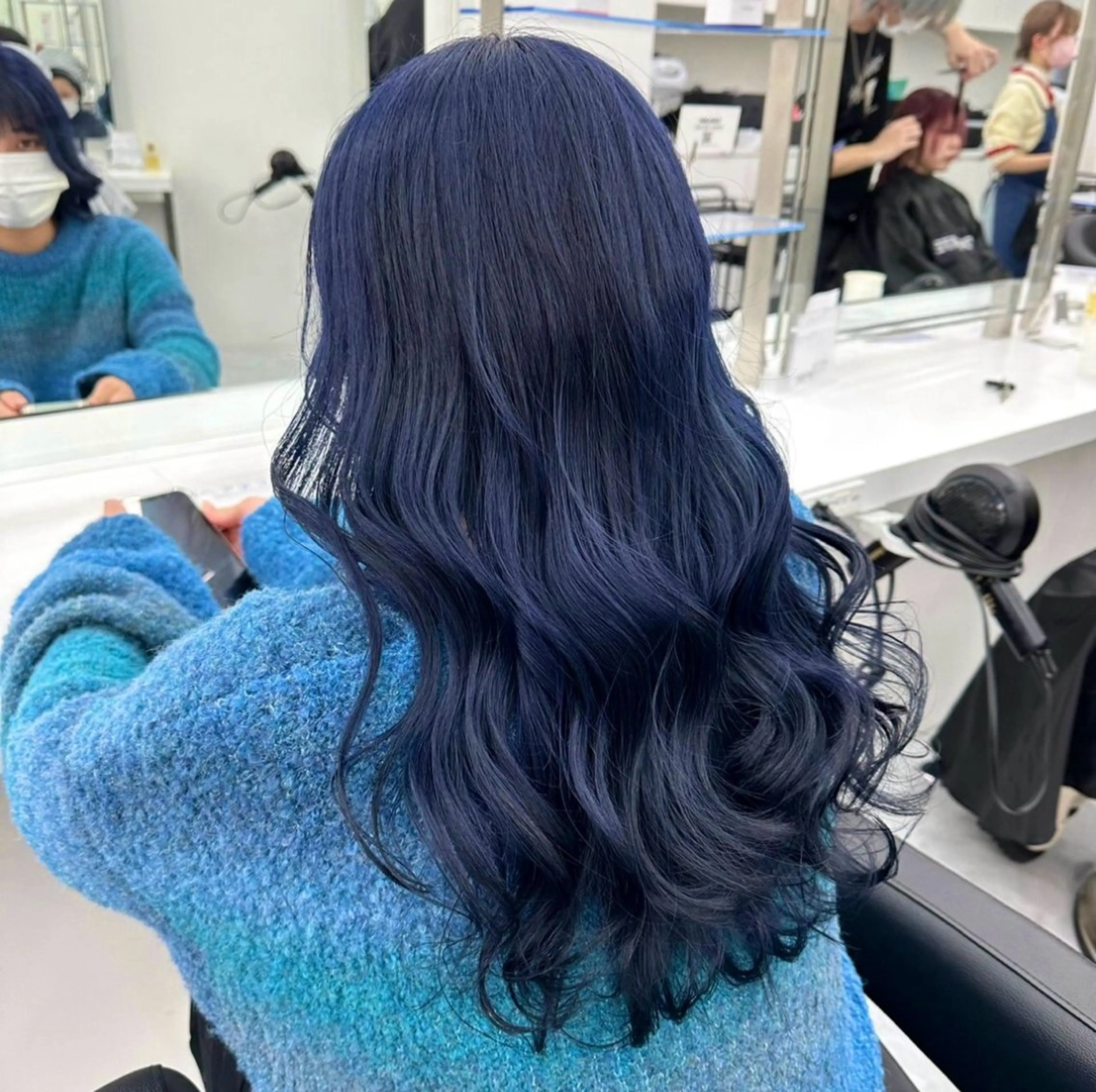 セミロング カラー パーマ ヘアアレンジ 透明感ブリーチカラー 🌈TOMOHIROのヘアスタイル