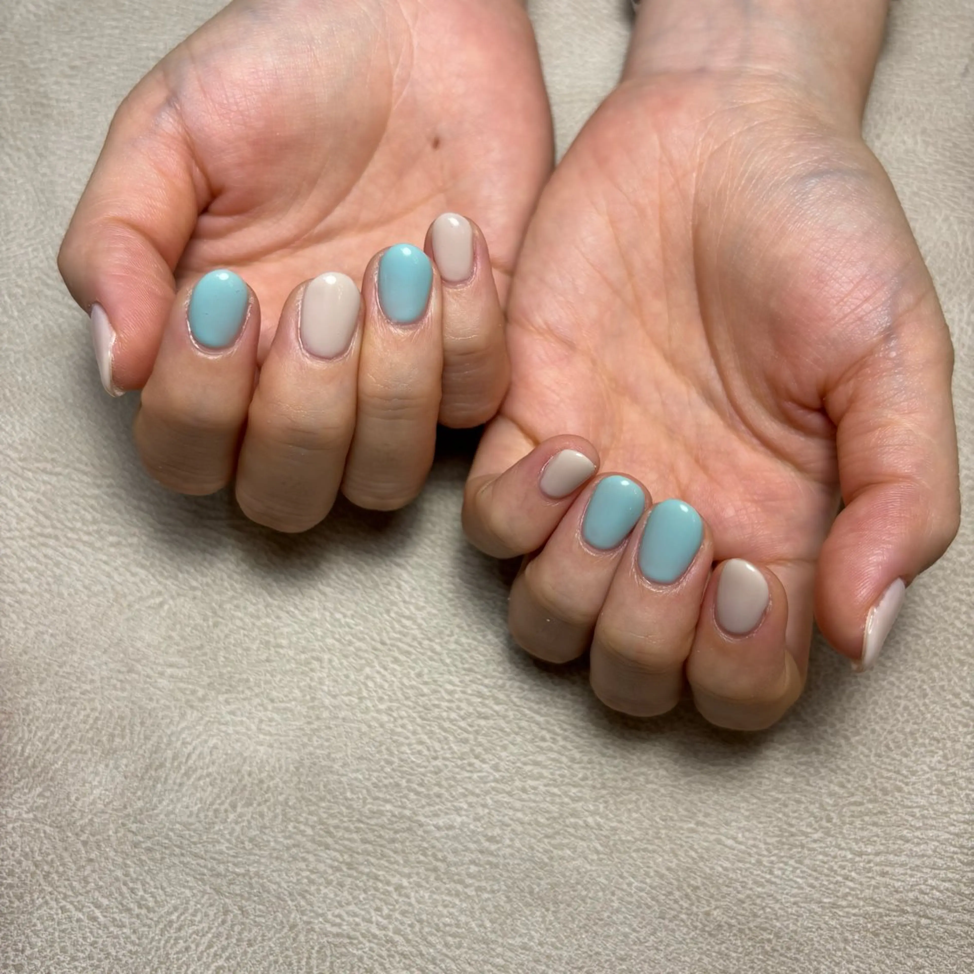 ネイル 水色 夏ネイル ハンドネイル K. Ryoのネイルデザイン