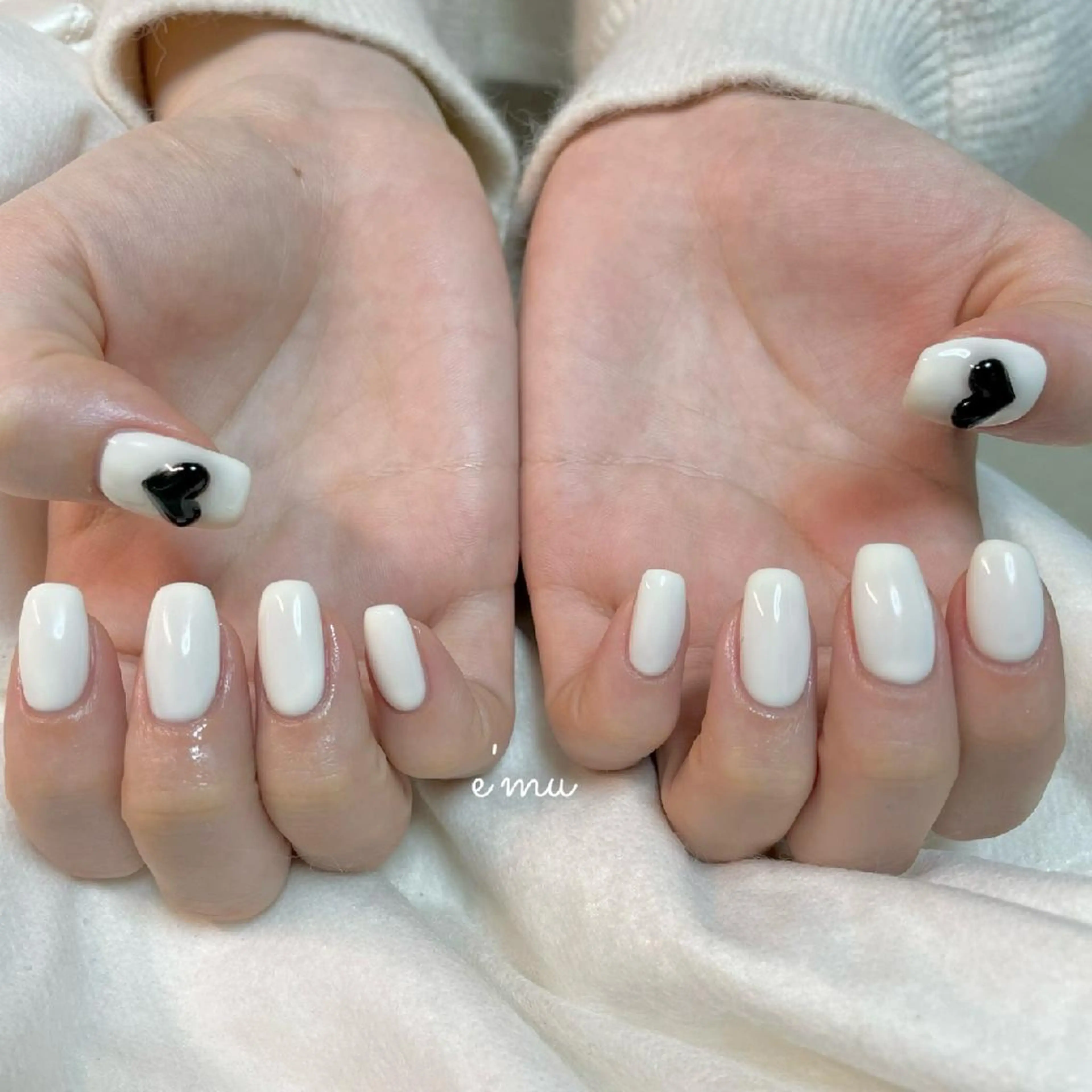 ネイル ハート ハンドネイル nail salon e'mu💐のネイルデザイン