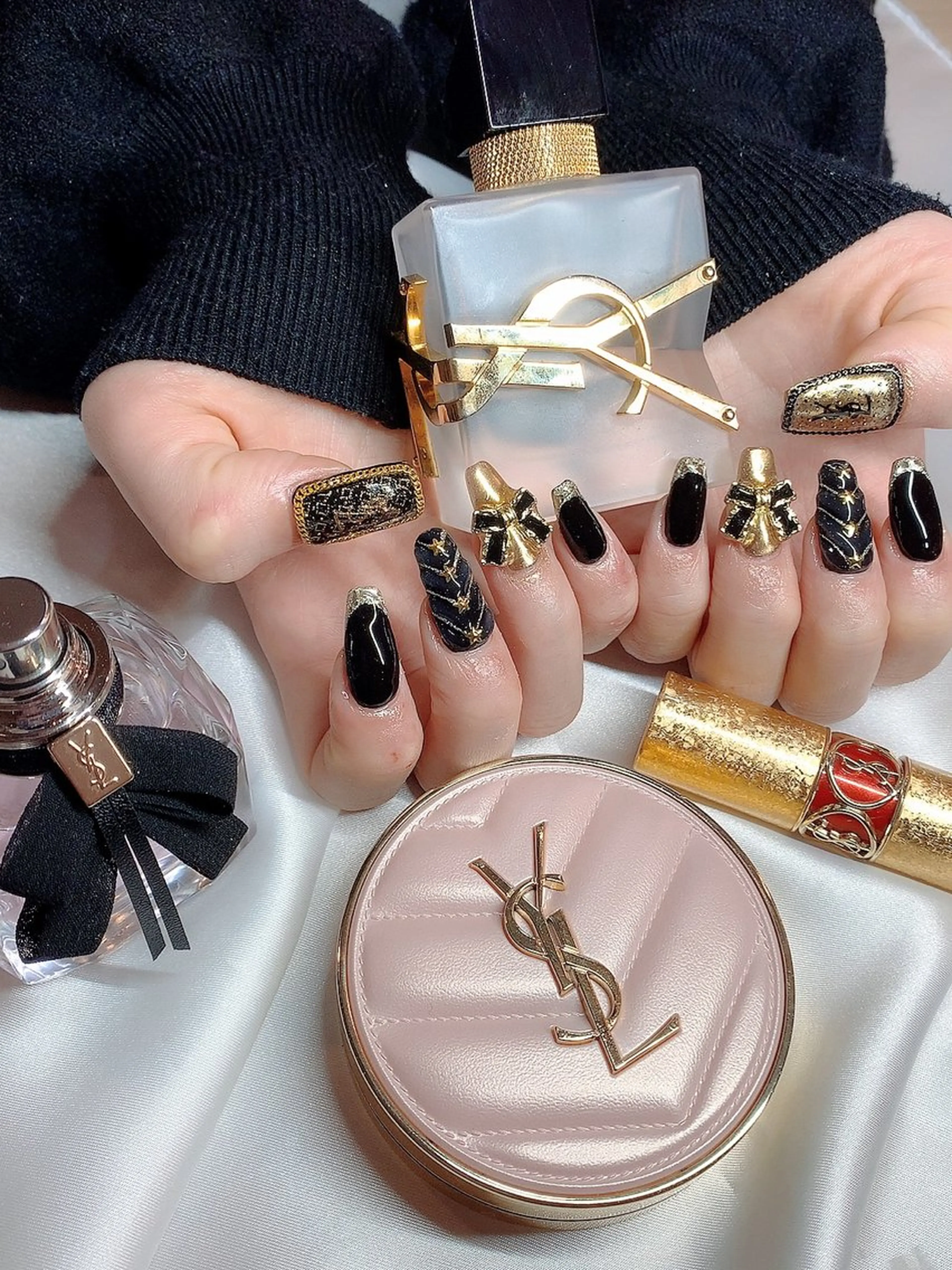 ネイル キラキラネイル 韓国ネイル 持ち込み ストーンネイル シェアサロンLei.g(レイジー)所属・3Dアートネイル💗 都築レナのネイルデザイン