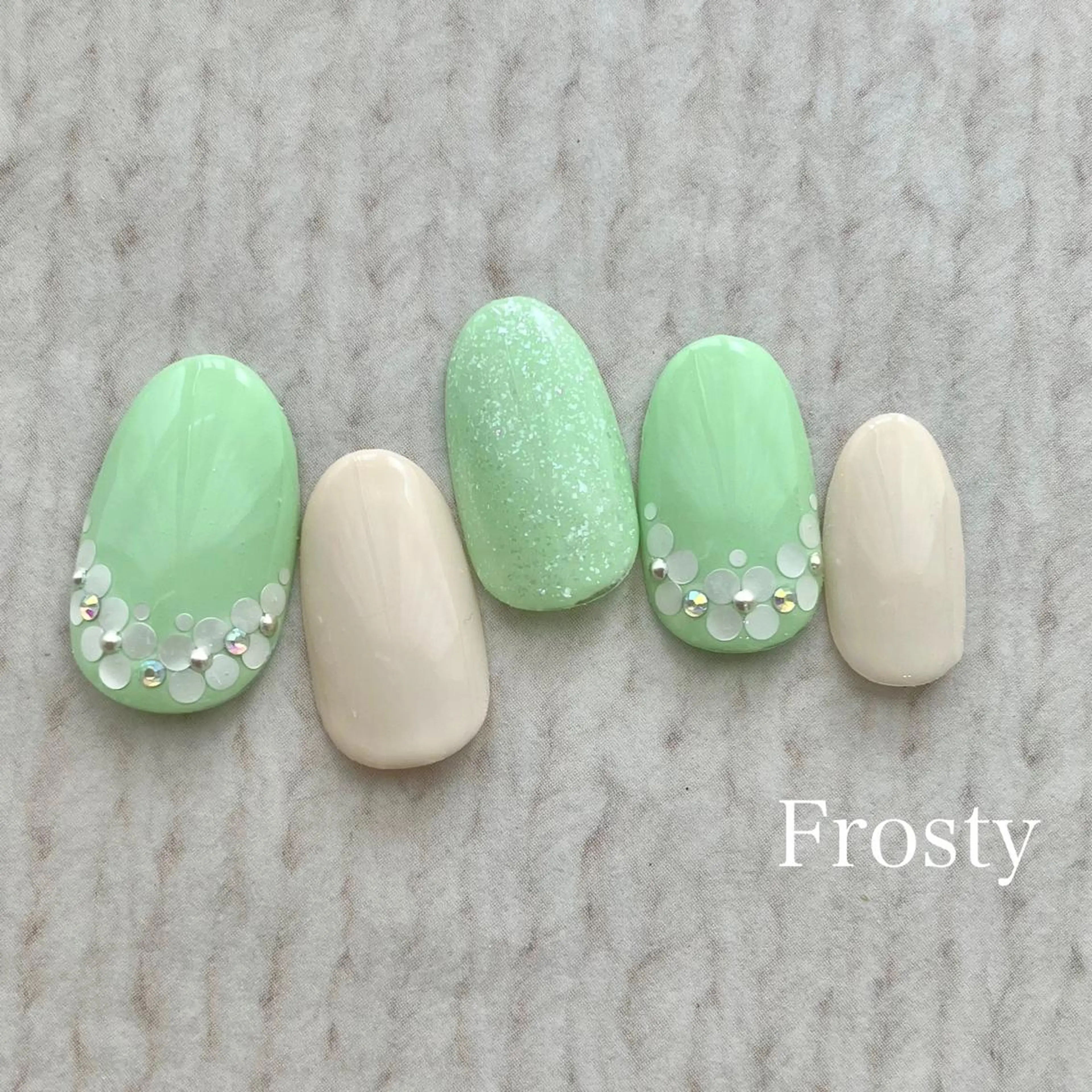 ネイル ハンドネイル Mys. 三上紗紀のネイルデザイン