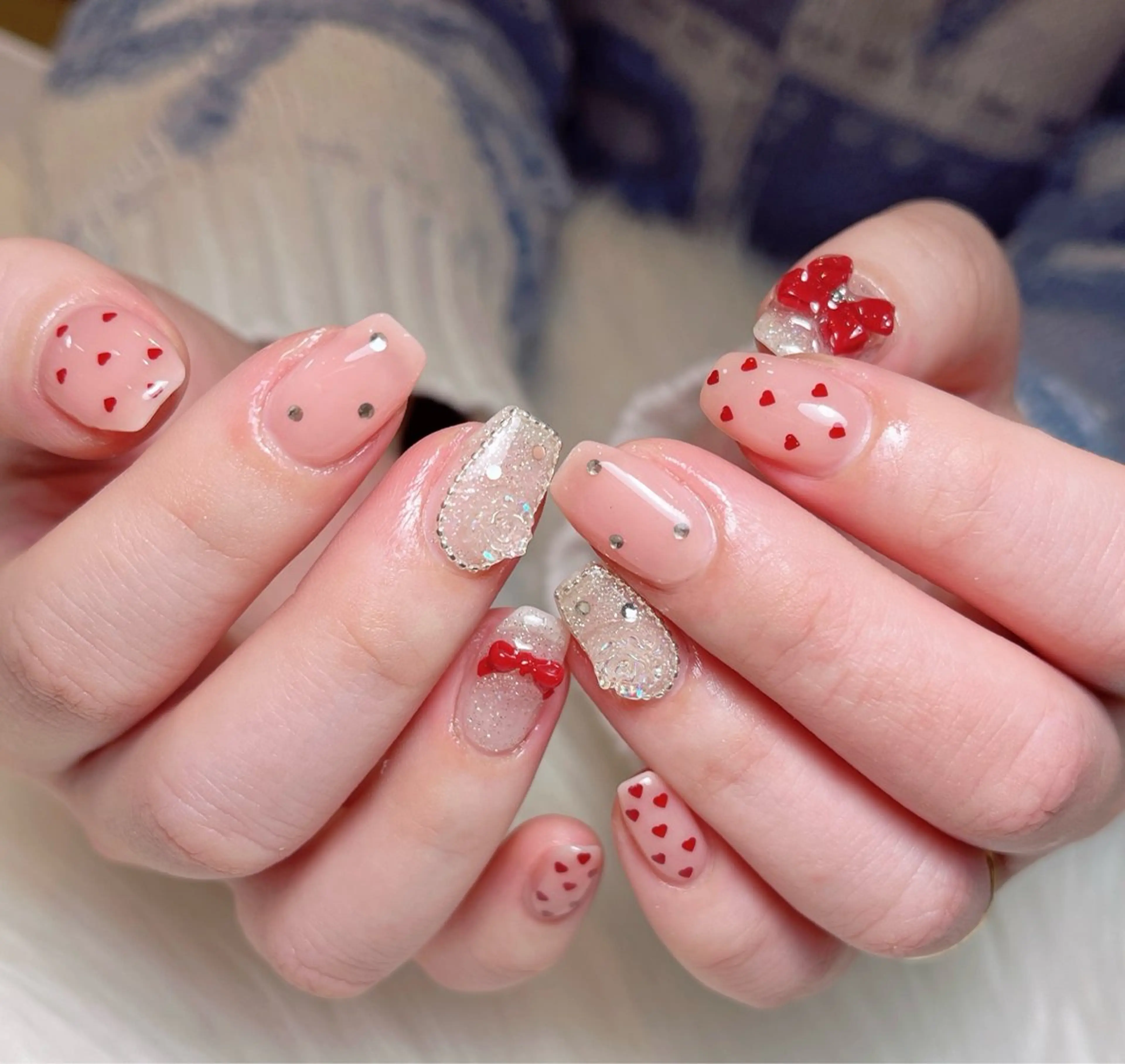 ネイル アートネイル ボルドー チークネイル ドット フレンチネイル ハンドネイル Floria nail salonのネイルデザイン
