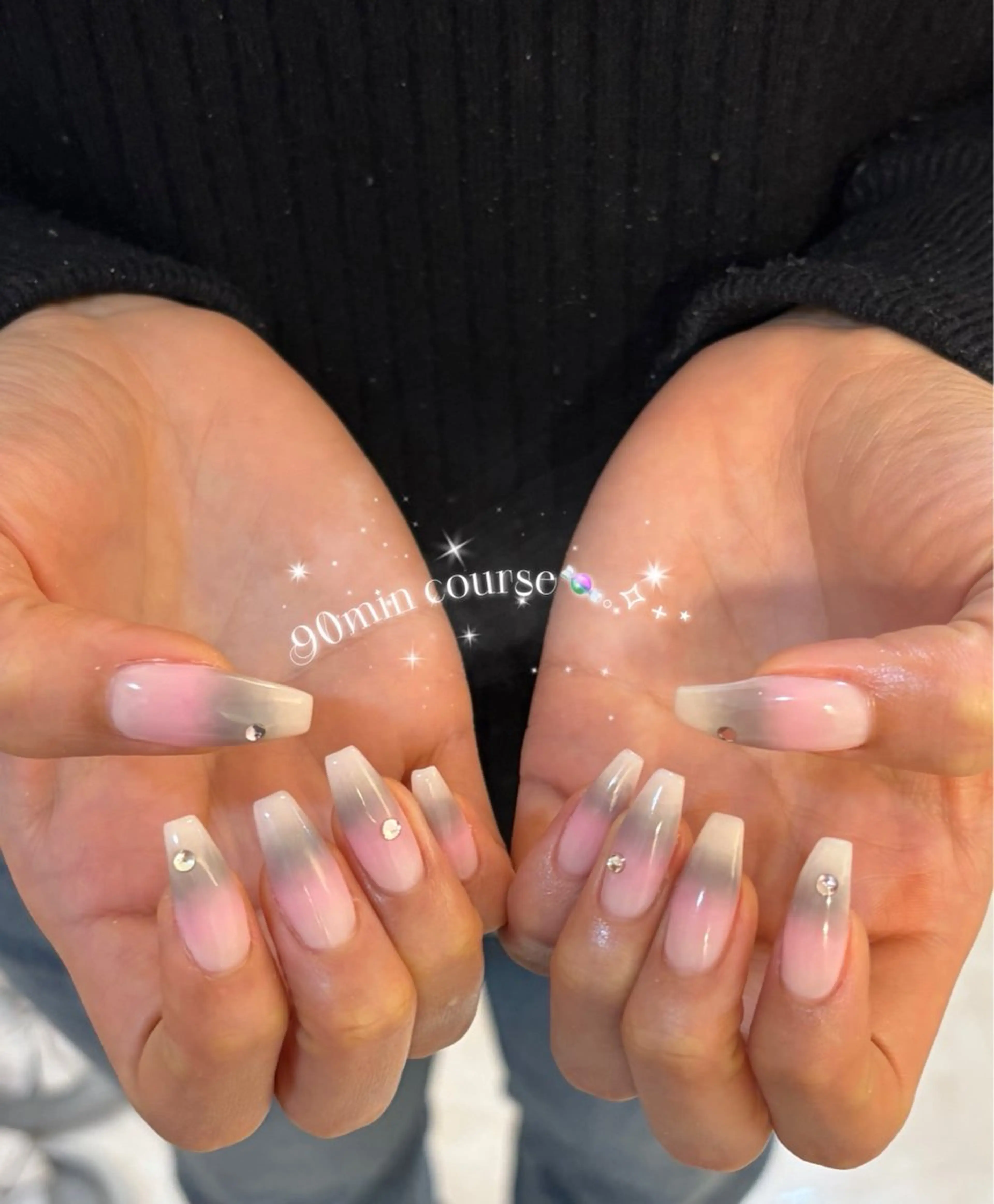 ネイル ハンドネイル ViViA momokaのネイルデザイン