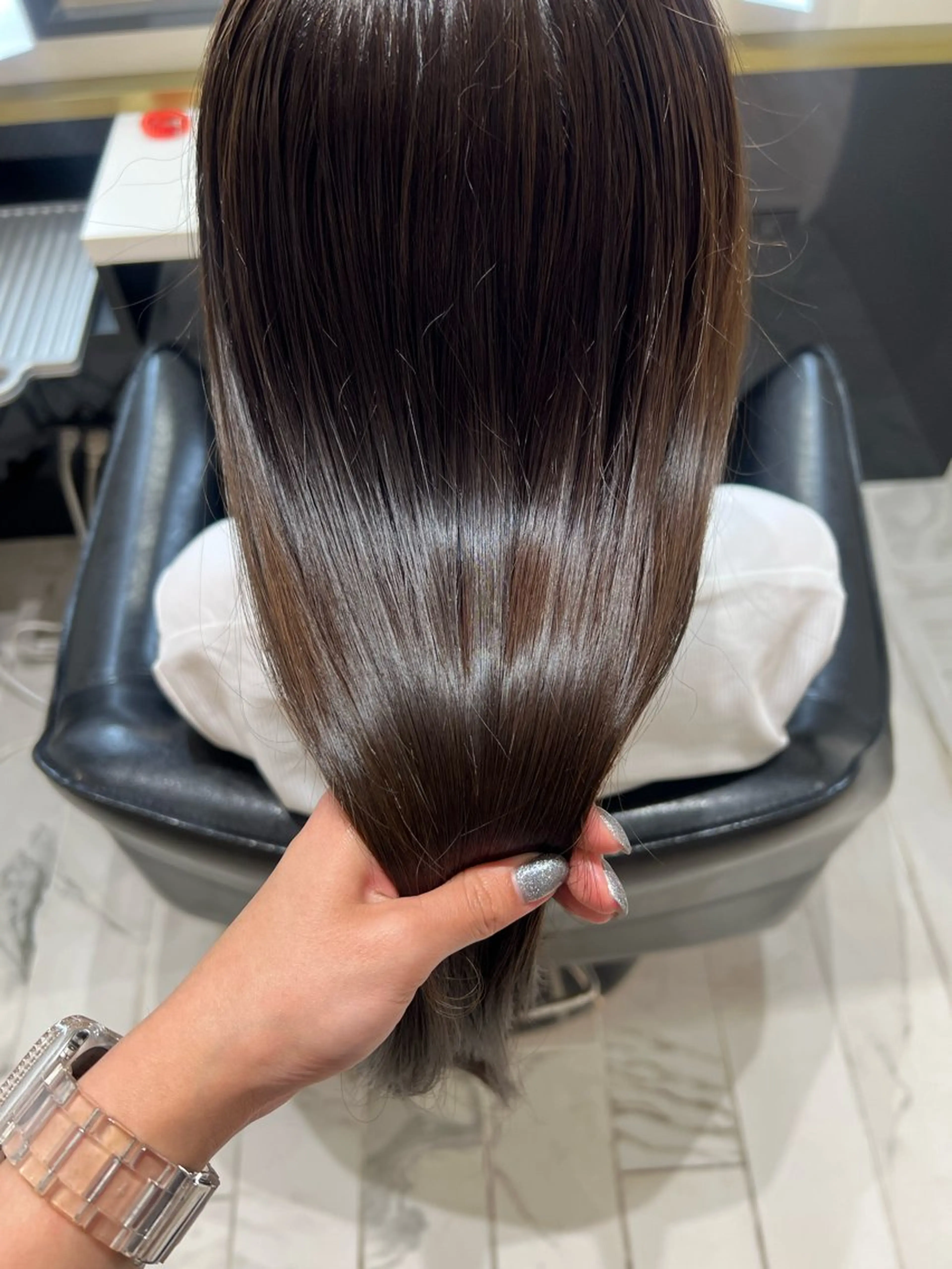 ロング カラー 山本 麗のヘアスタイル