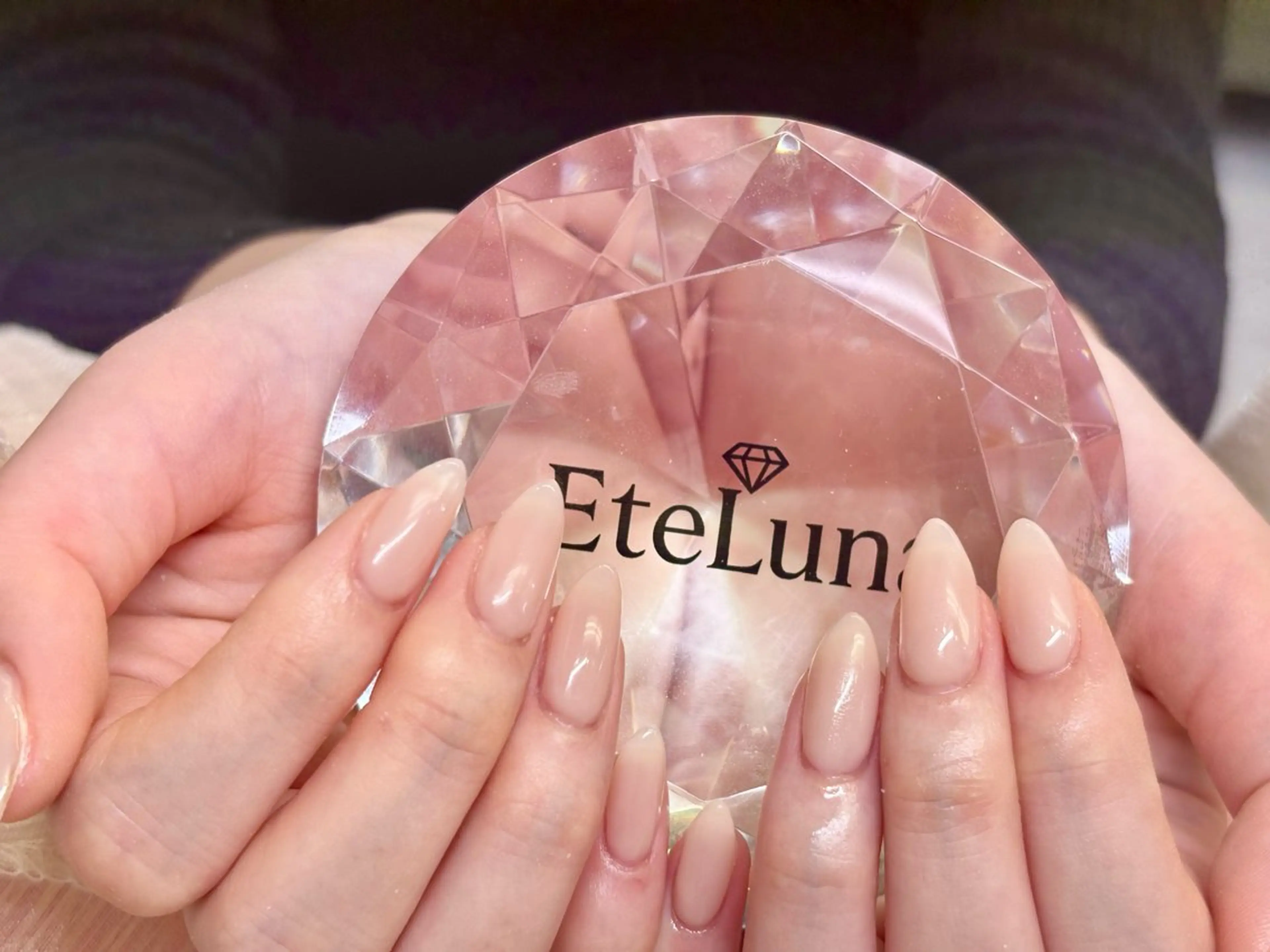 ネイル ワンカラーネイル ハンドネイル ハンドケア ETE LUNA NAILのネイルデザイン