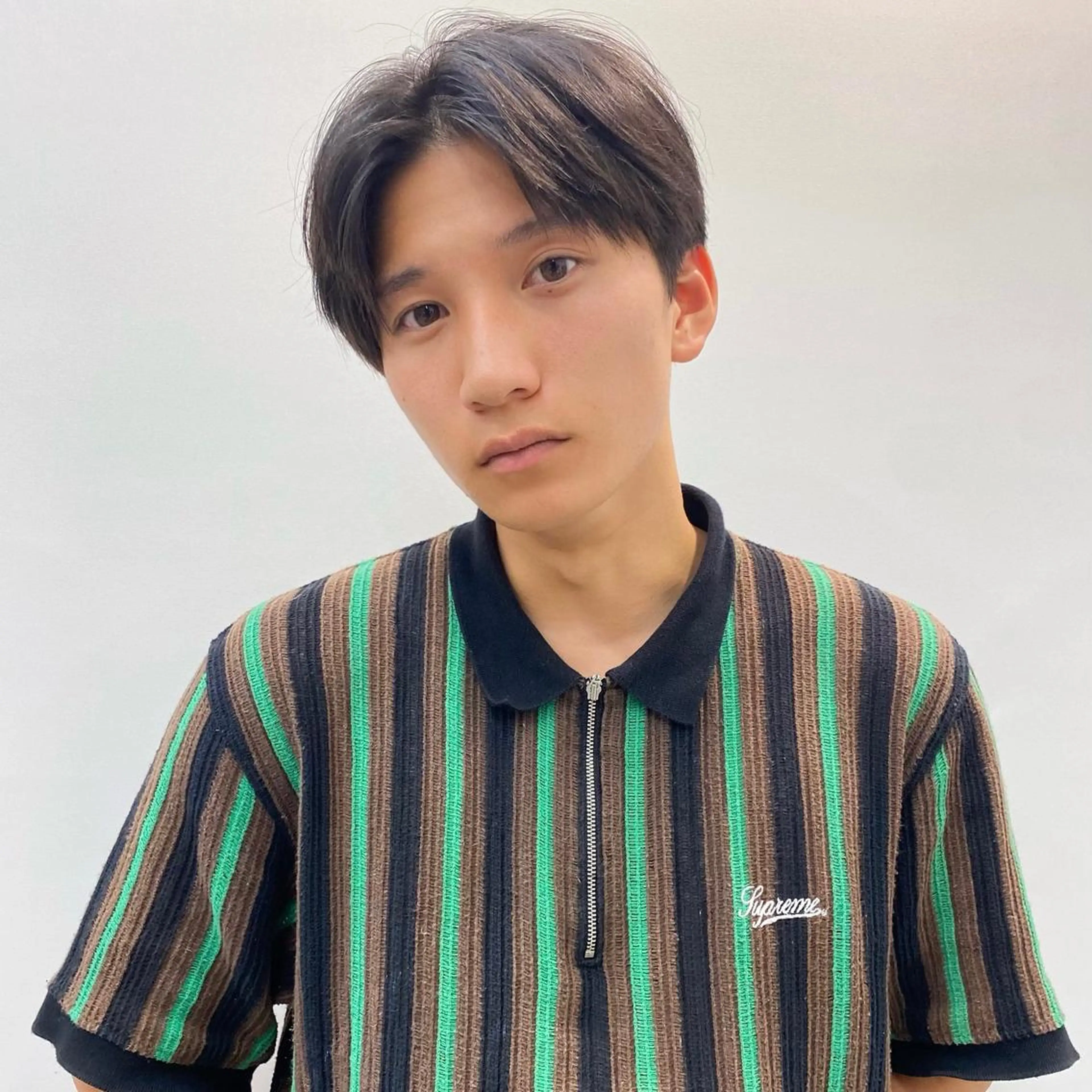 ショート カラー メンズ センターパート ダウンパーマ 【sity.ザイク】のヘアスタイル