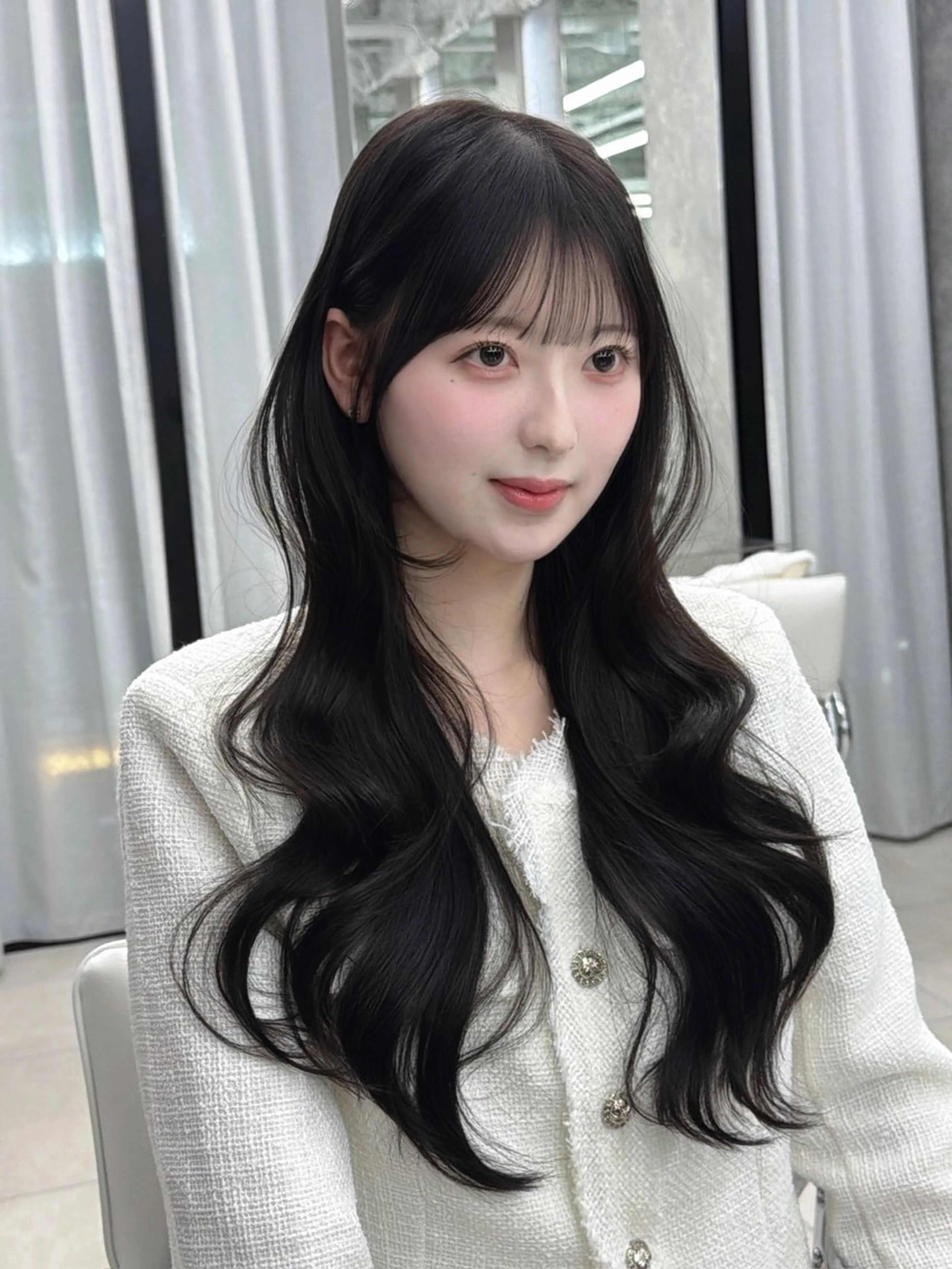 ロング 韓国風ヘア kiti Sakaeのヘアスタイル