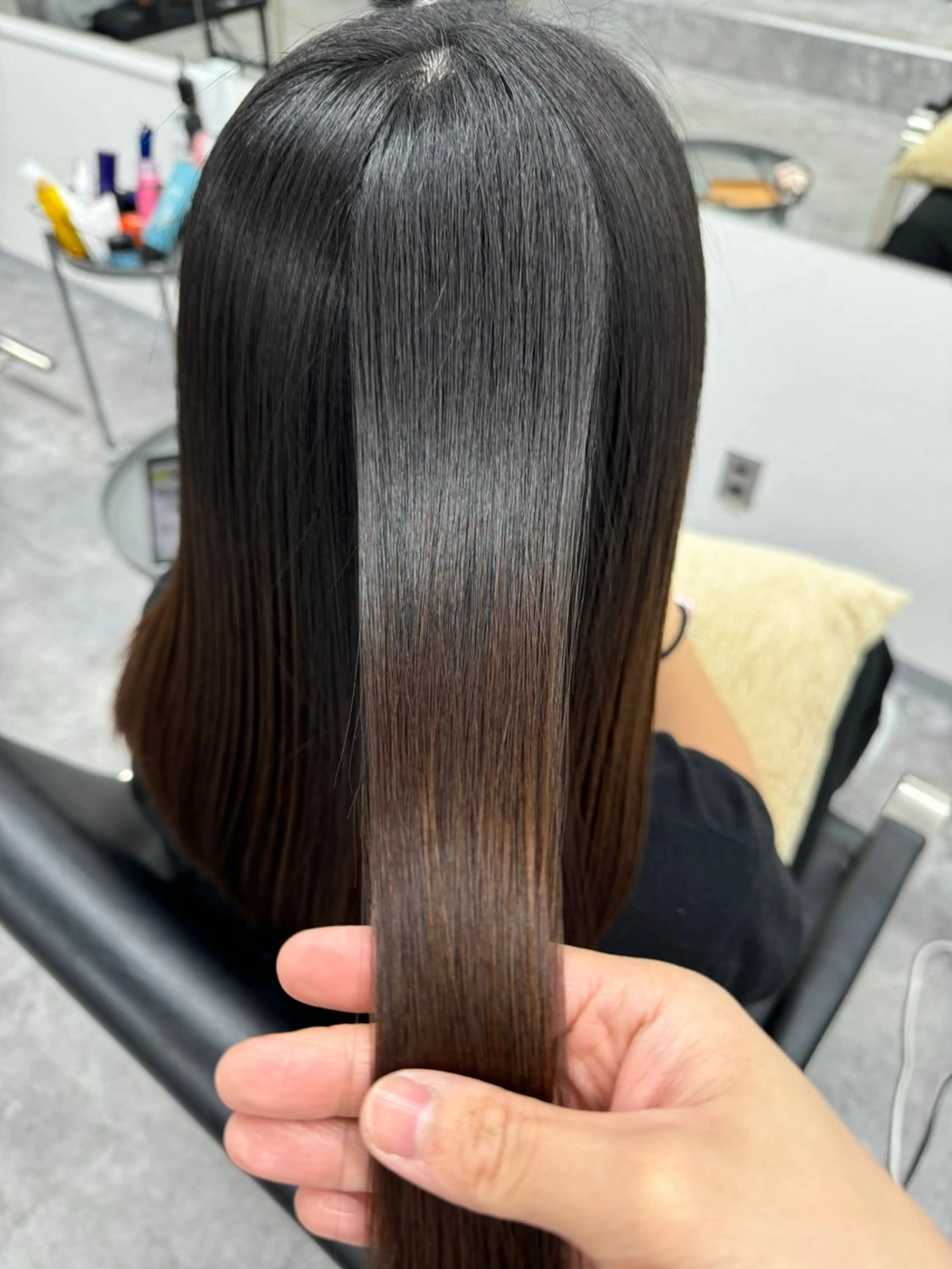 セミロング 髪質改善 トリートメント 酸熱トリートメント 髪質改善メニュー 長井 美佐子のヘアスタイル