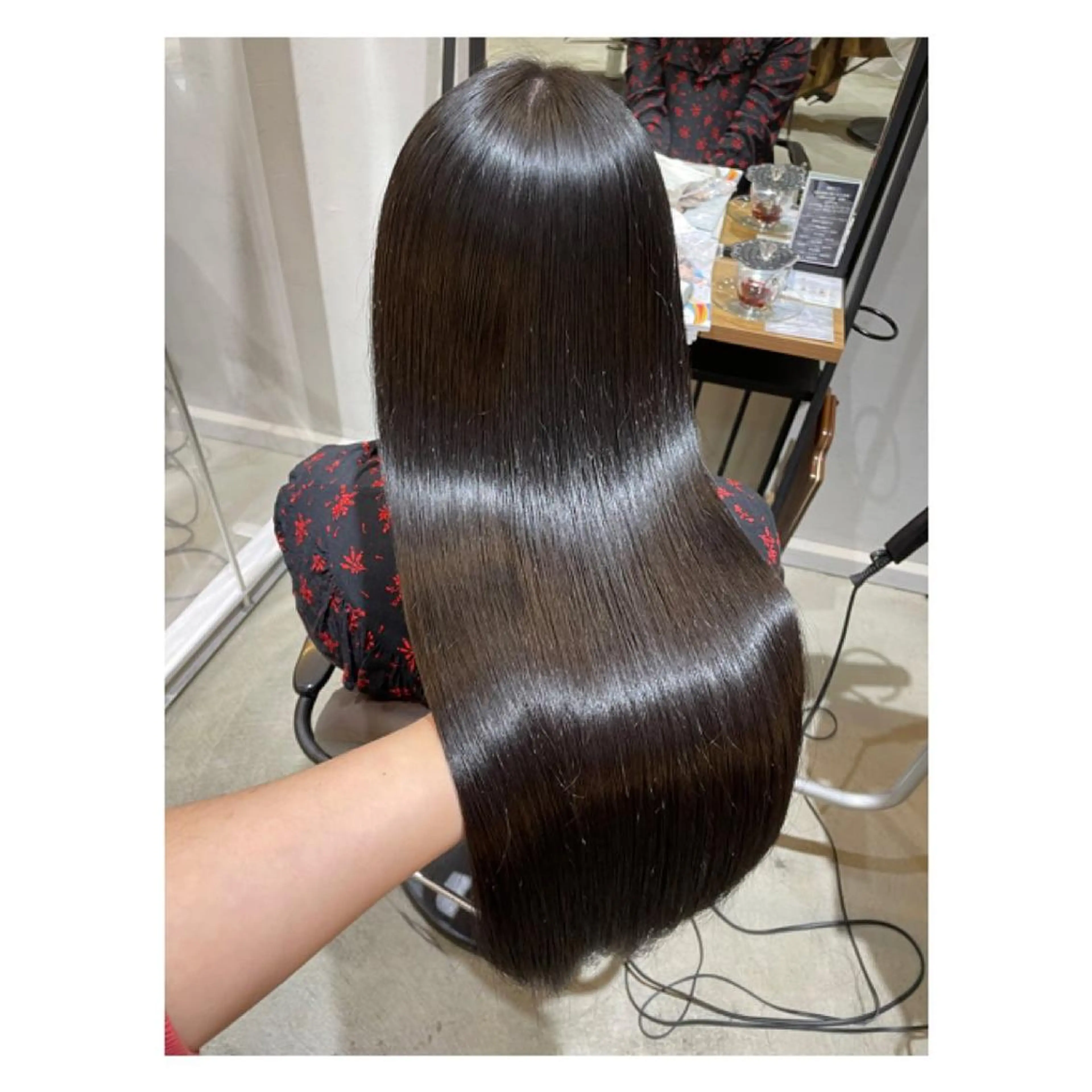 セミロング メンズ メンズブリーチ スペインカール 外国人風カラー 髪質改善 縮毛矯正 レイヤー・波巻き RYOSUKEのヘアスタイル