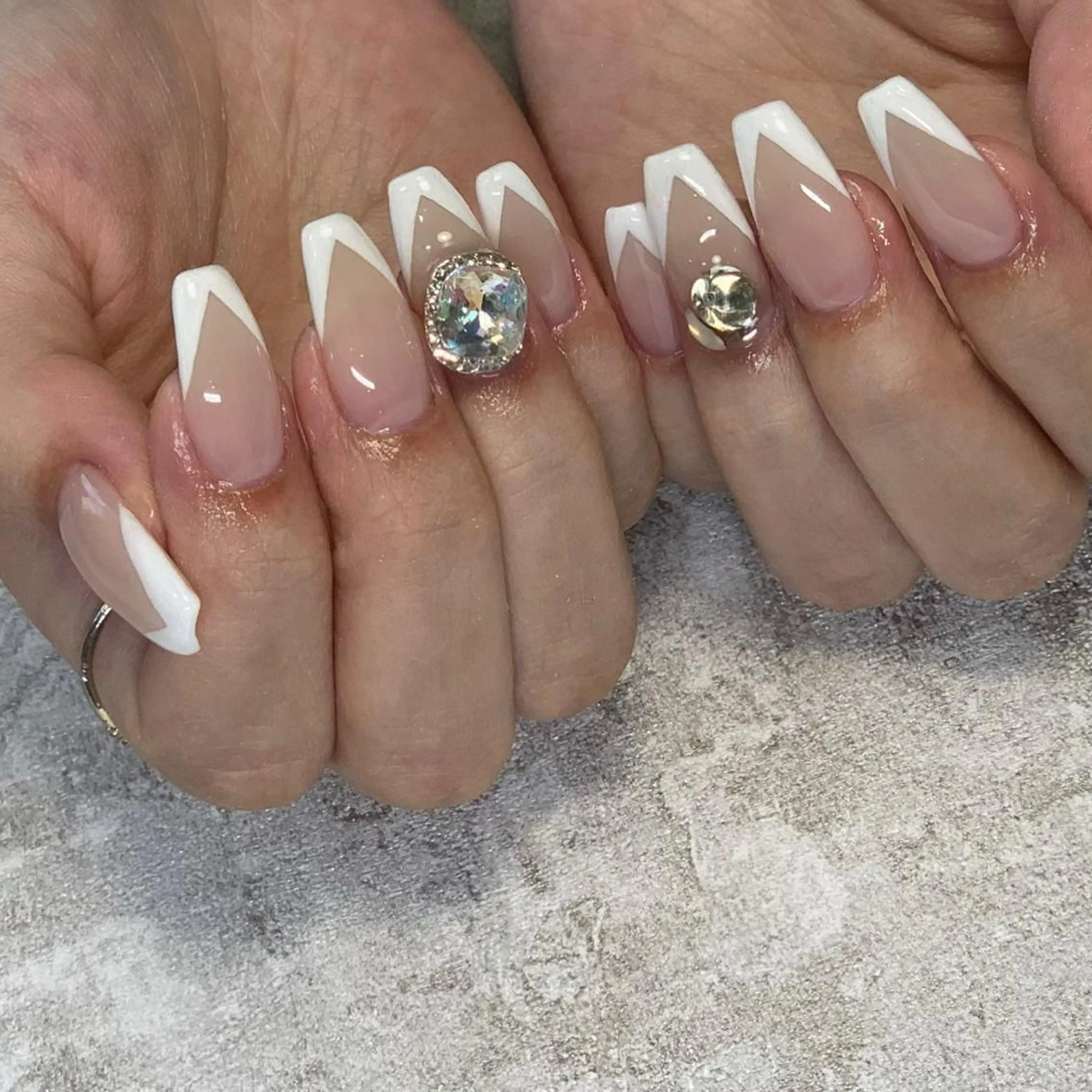 ネイル S. JEWELのネイルデザイン