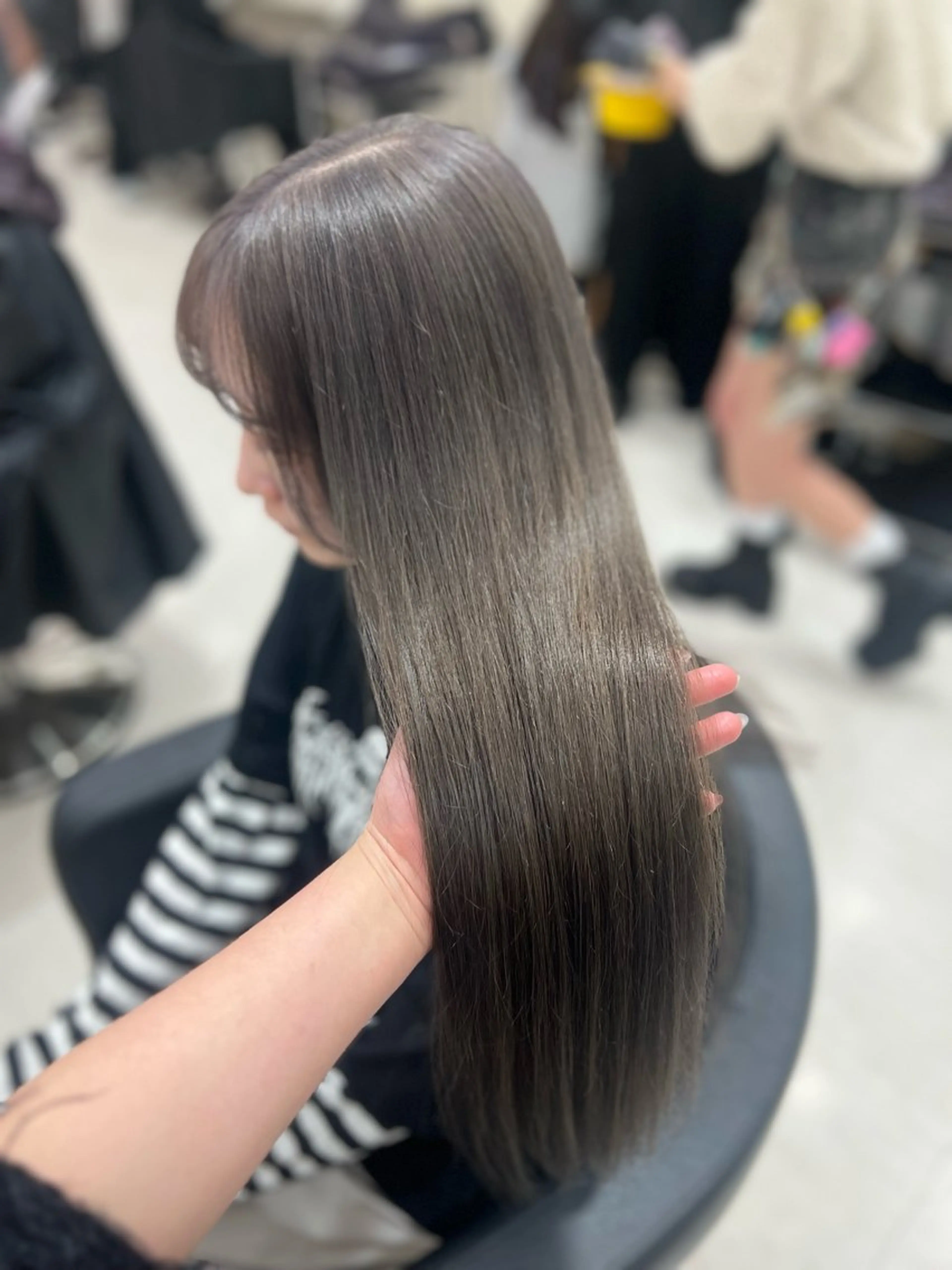 ロング カラー ヘアアレンジ ヘアカラー 韓国レイヤー＆ピンク 艶髪🩶maikoのヘアスタイル