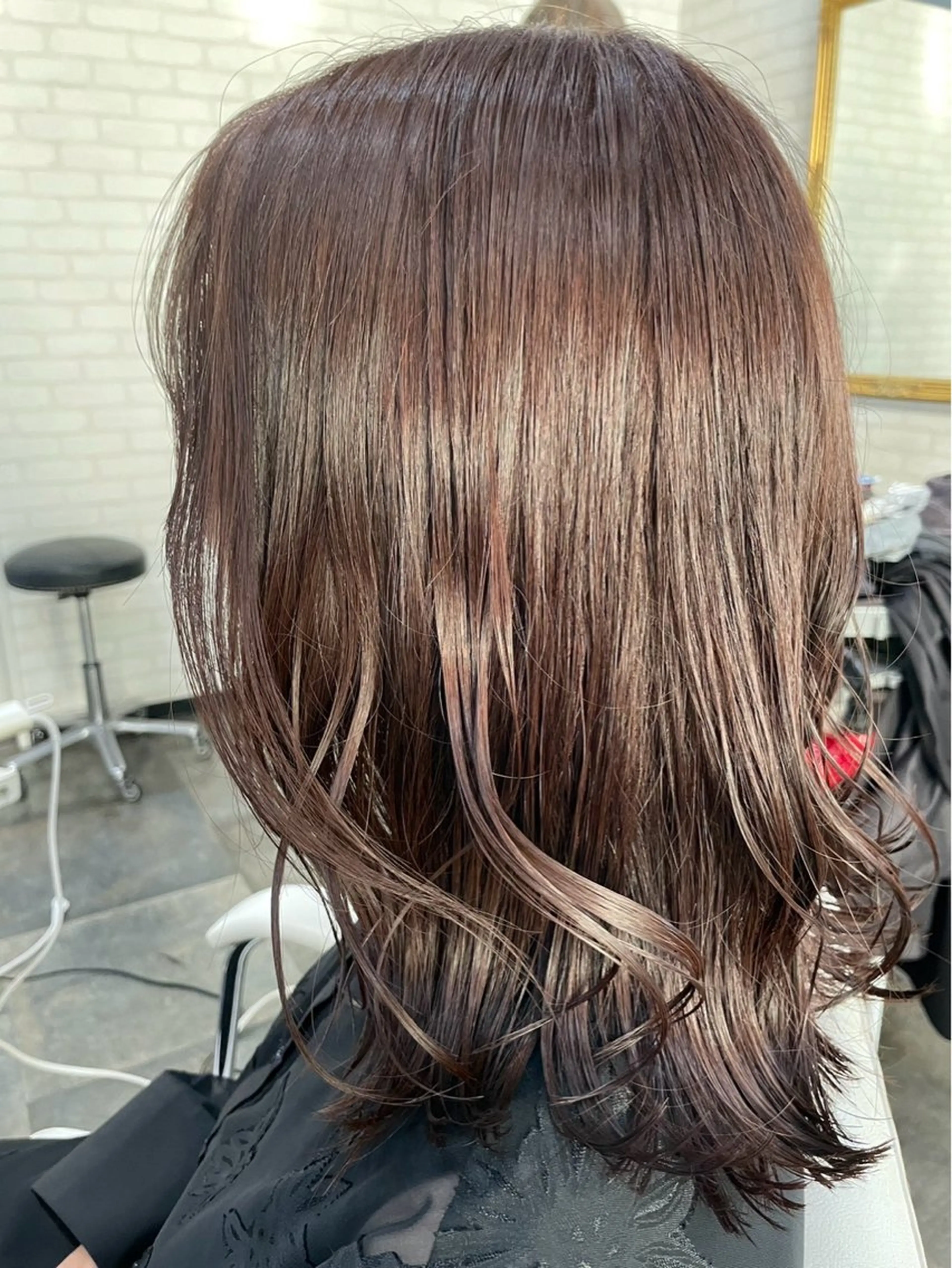 ミディアム ボブレイヤー ミディアムパーマ ミストバング ボブ ハイライト 髪質改善/縮毛矯正/ 美髪/個室/ハラのヘアスタイル