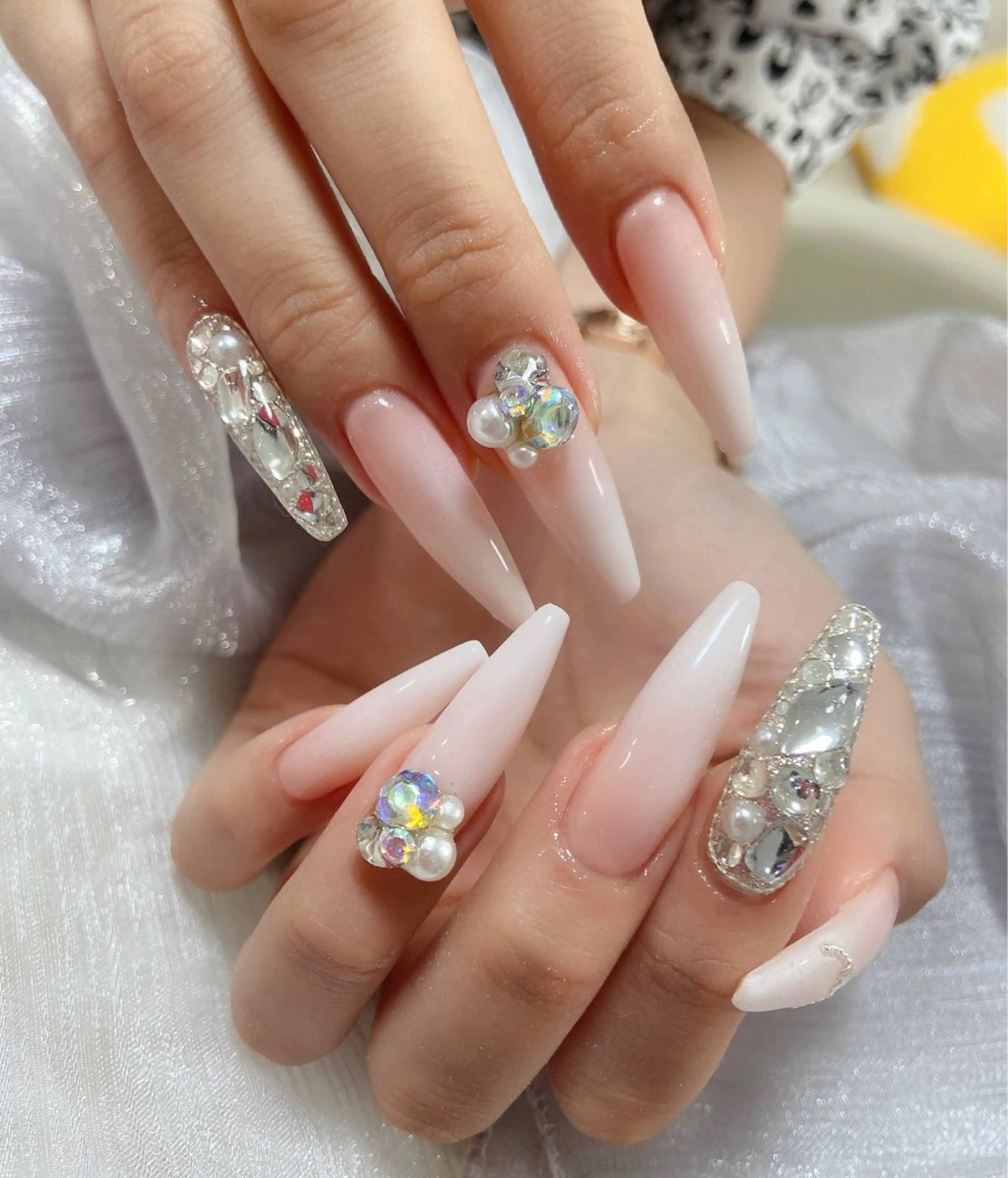 ネイル &ME ネイルサロンのネイルデザイン