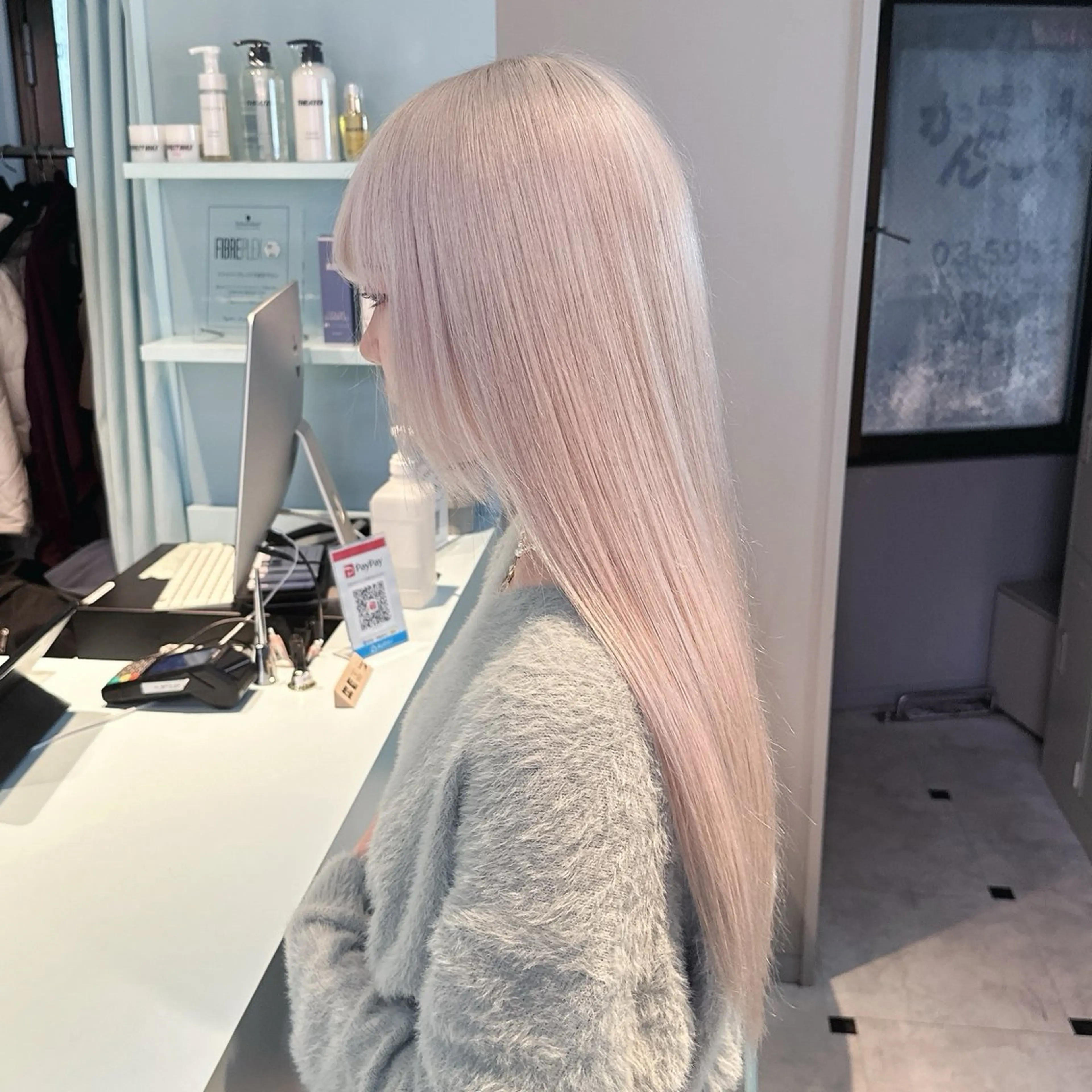 ロング カラー 🪄池袋ハイトーン 🪄ブリーチカラーのヘアスタイル