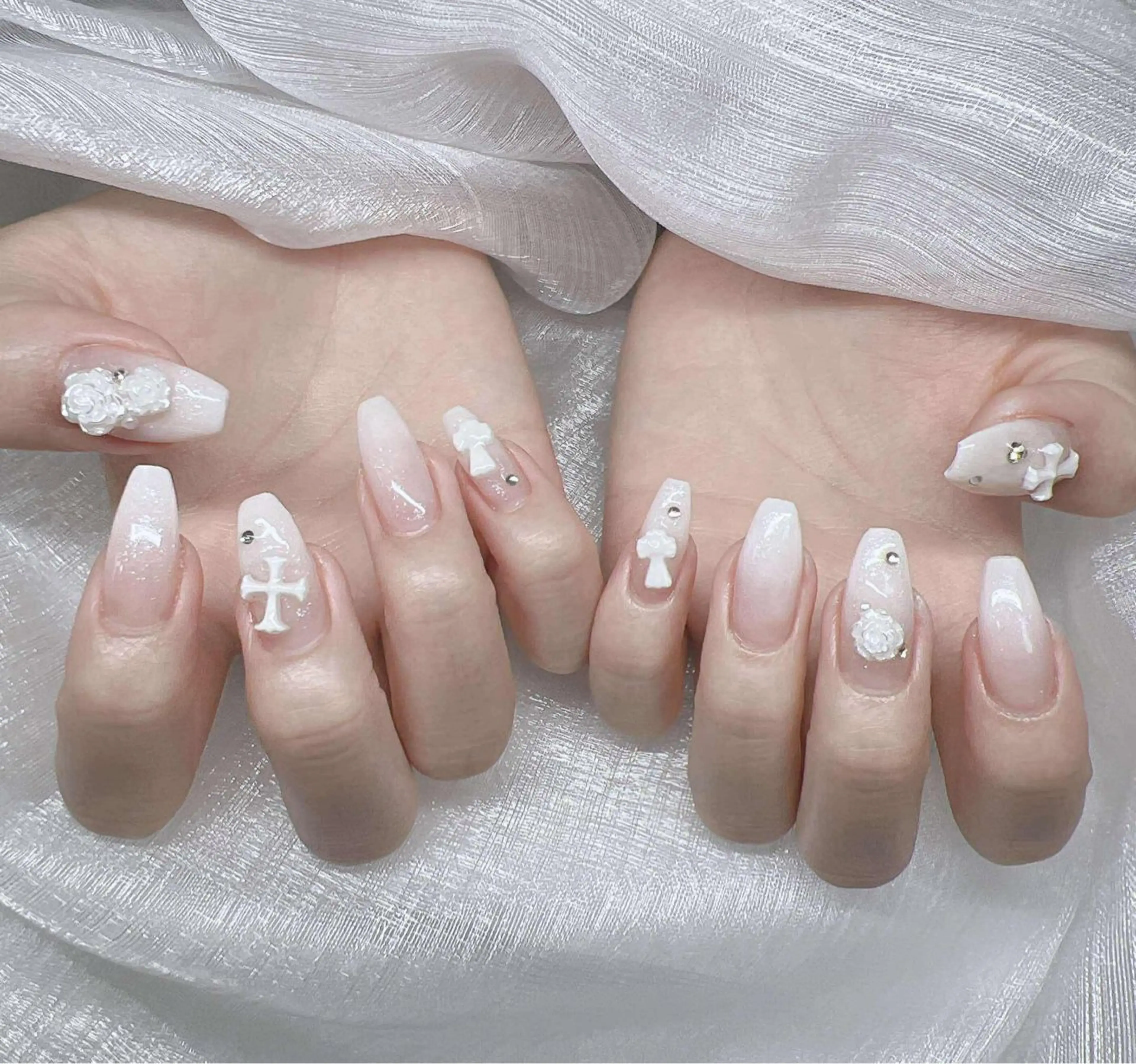 ネイル 長さ出し グラデーション 卒業式 キラキラネイル マグネットネイル ハンドネイル Lee Nailsのネイルデザイン