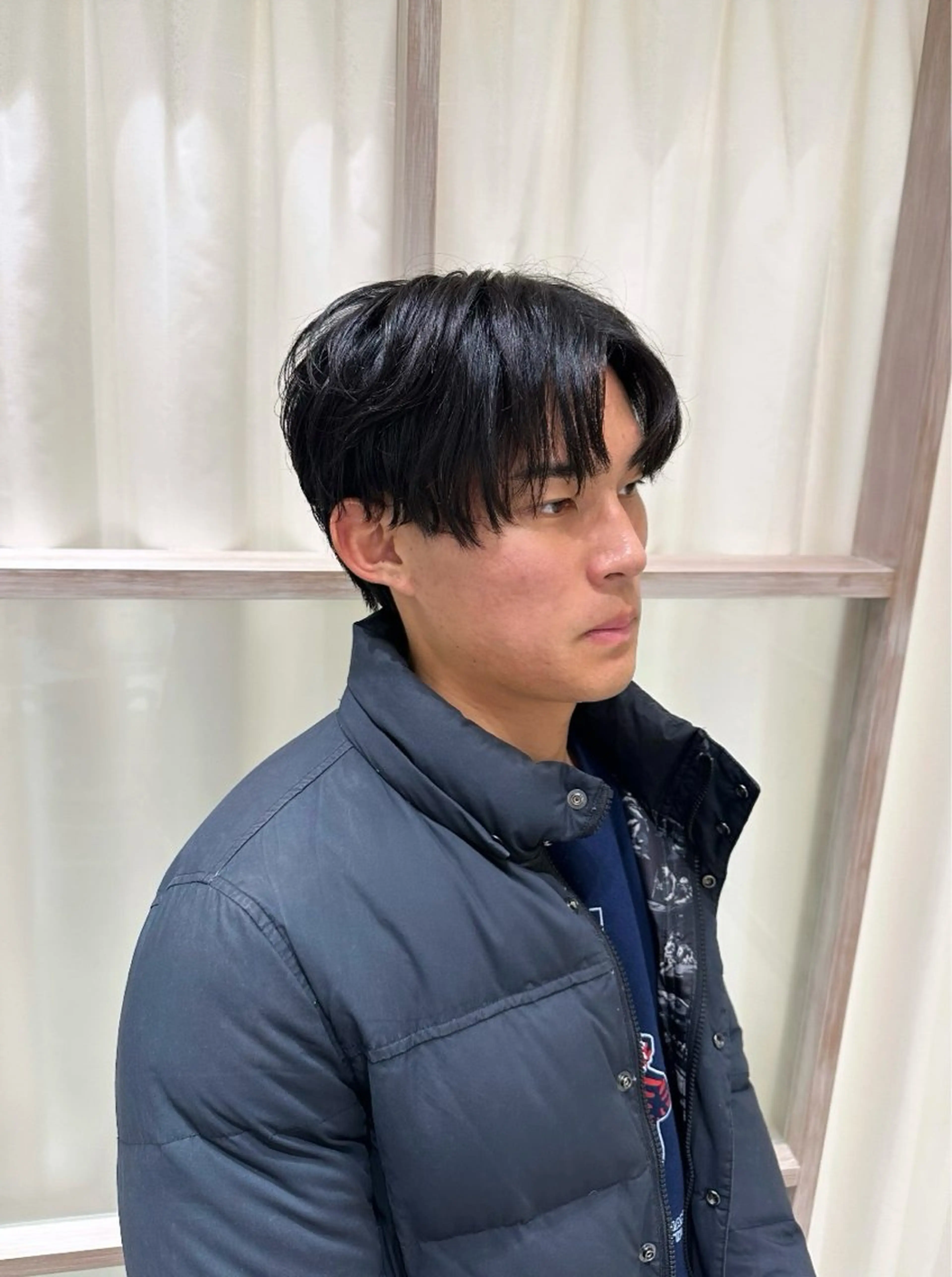 メンズ コンマヘア メンズ韓国風 韓国マッシュ マッシュウルフ マッシュ カット ヘアカラー N,SOL / 岩上 新大のヘアスタイル