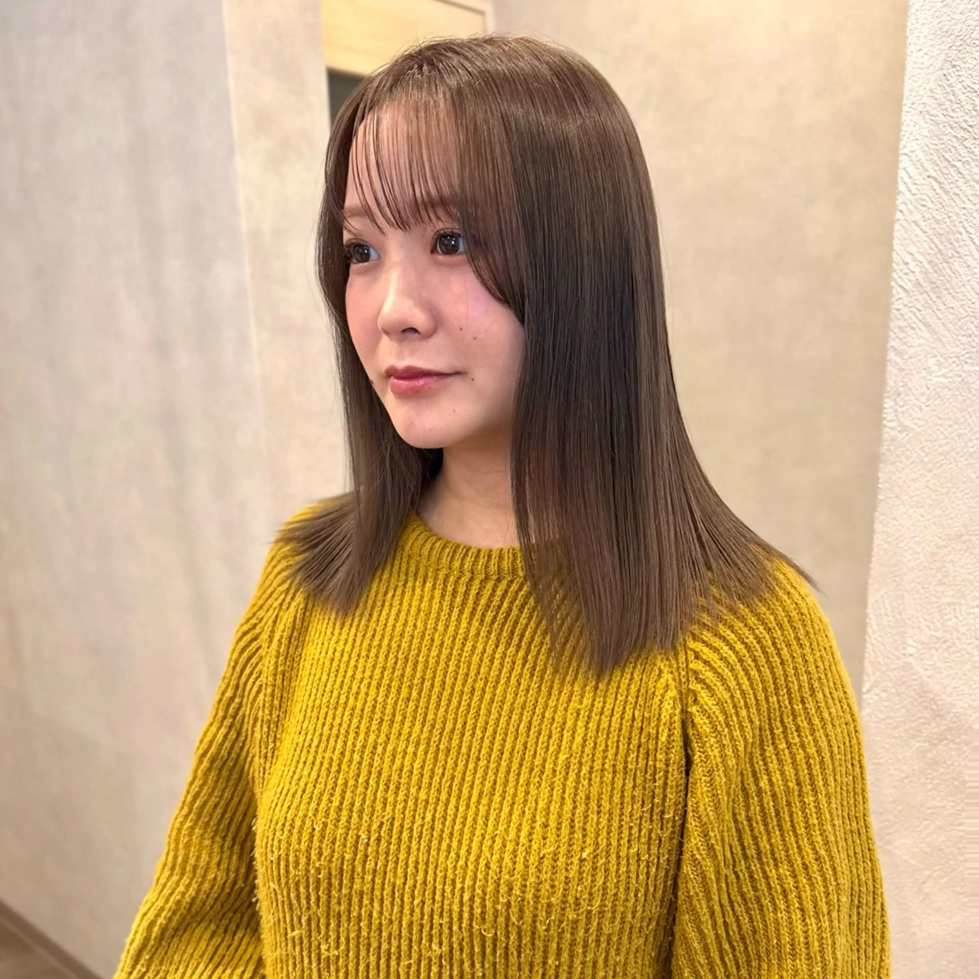 セミロング カラー ブリーチ 透明感カラー グレージュ ヘアカラー Lita./ 大賀ひかり🧁🫧のヘアスタイル